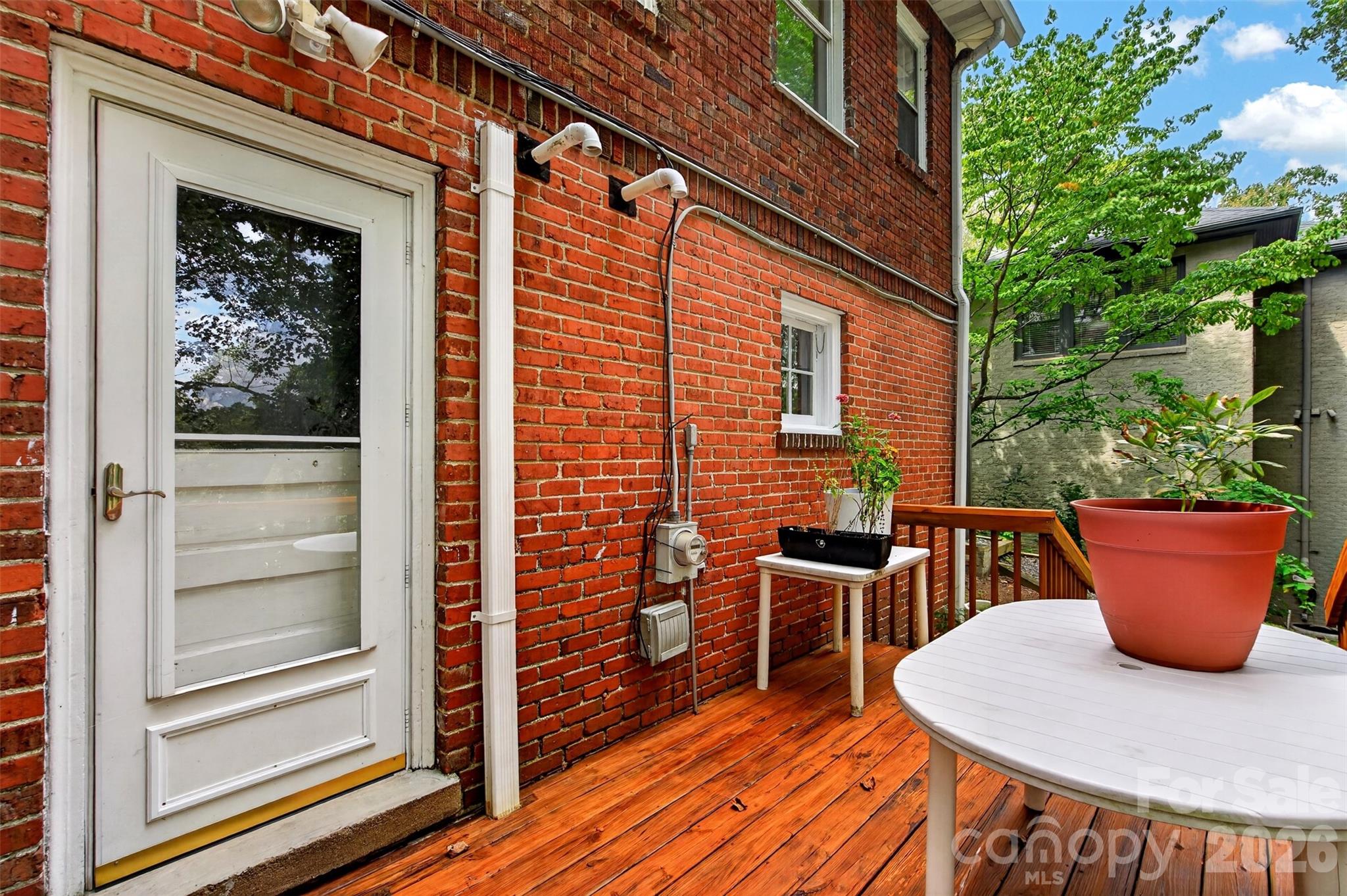 70 Saint Dunstans Circle Property Photo 34
