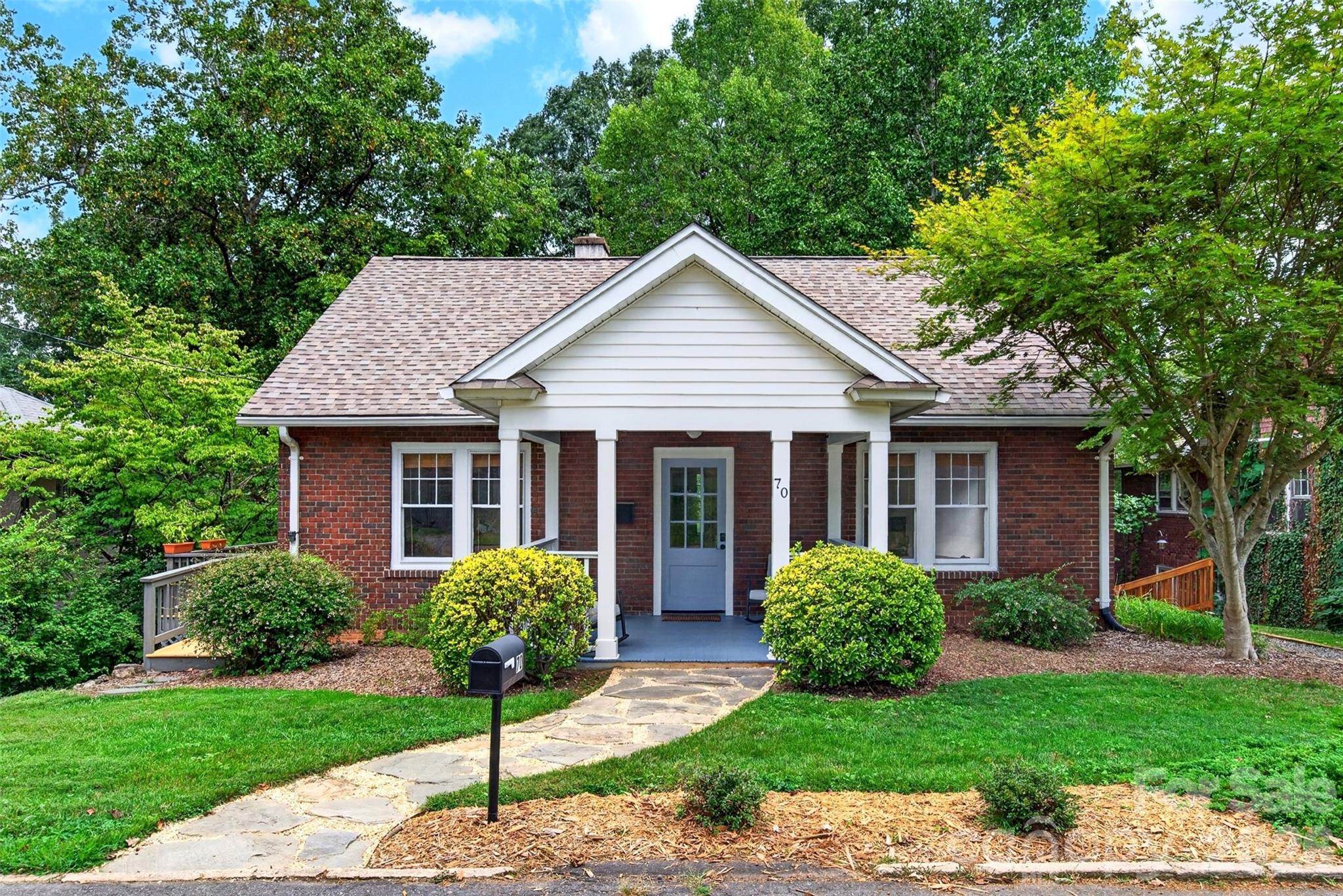 70 Saint Dunstans Circle Property Photo 39