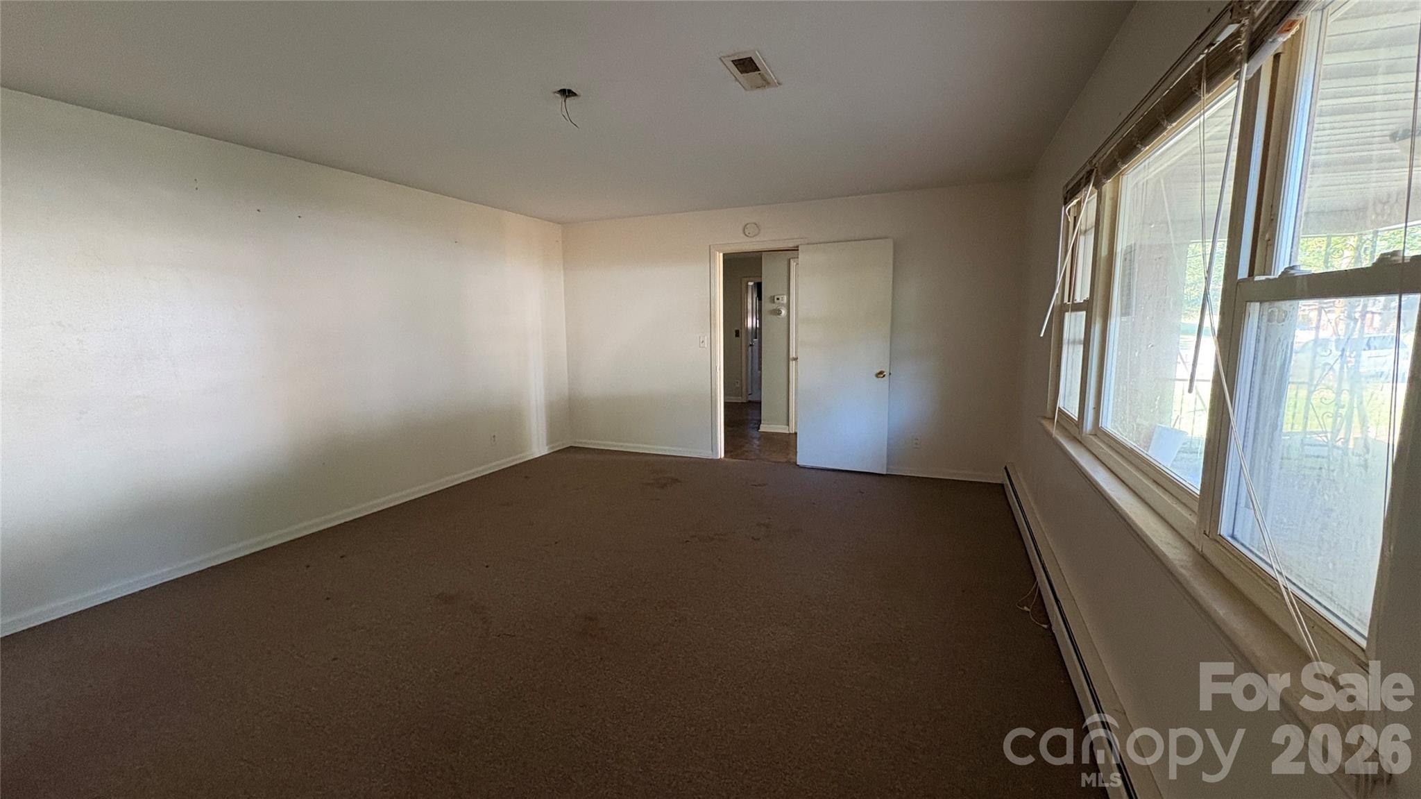 506 Whisnant Street Property Photo 3