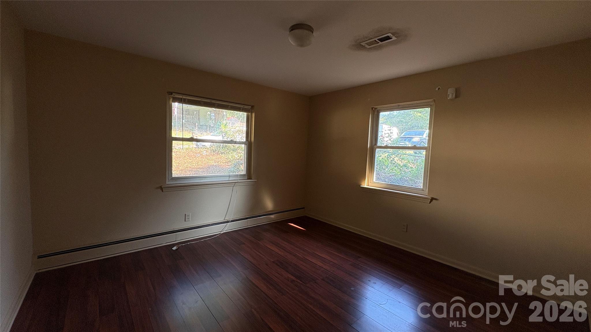 506 Whisnant Street Property Photo 5