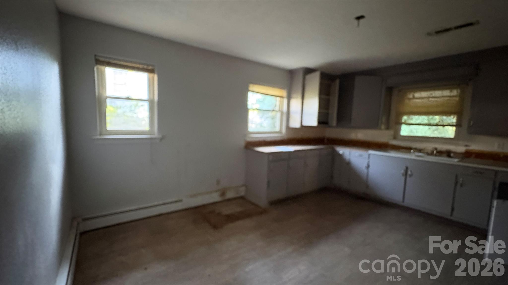 506 Whisnant Street Property Photo 7