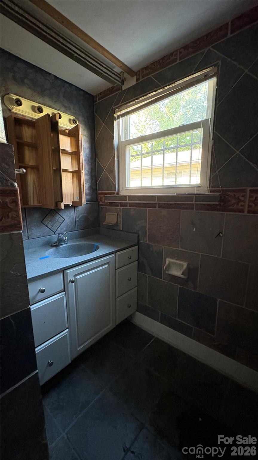 506 Whisnant Street Property Photo 28