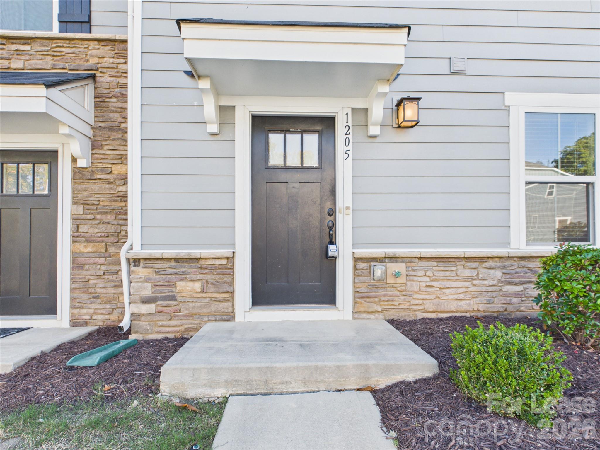 1205 Ashbury Street Property Photo 2