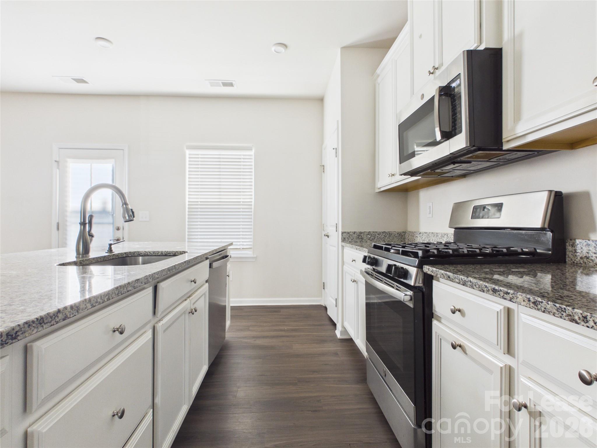 1205 Ashbury Street Property Photo 8