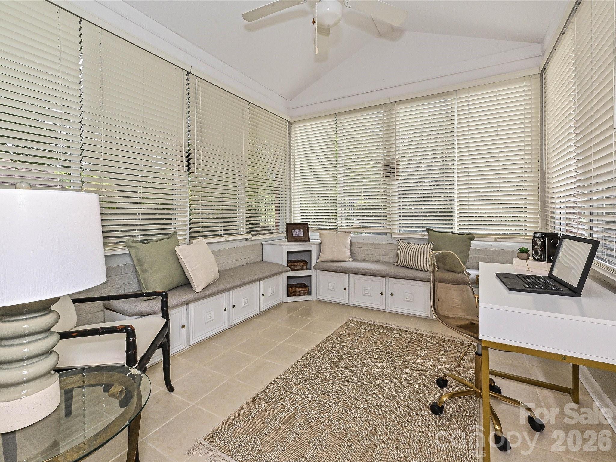 8629 Windsor Ridge Drive Property Photo 6