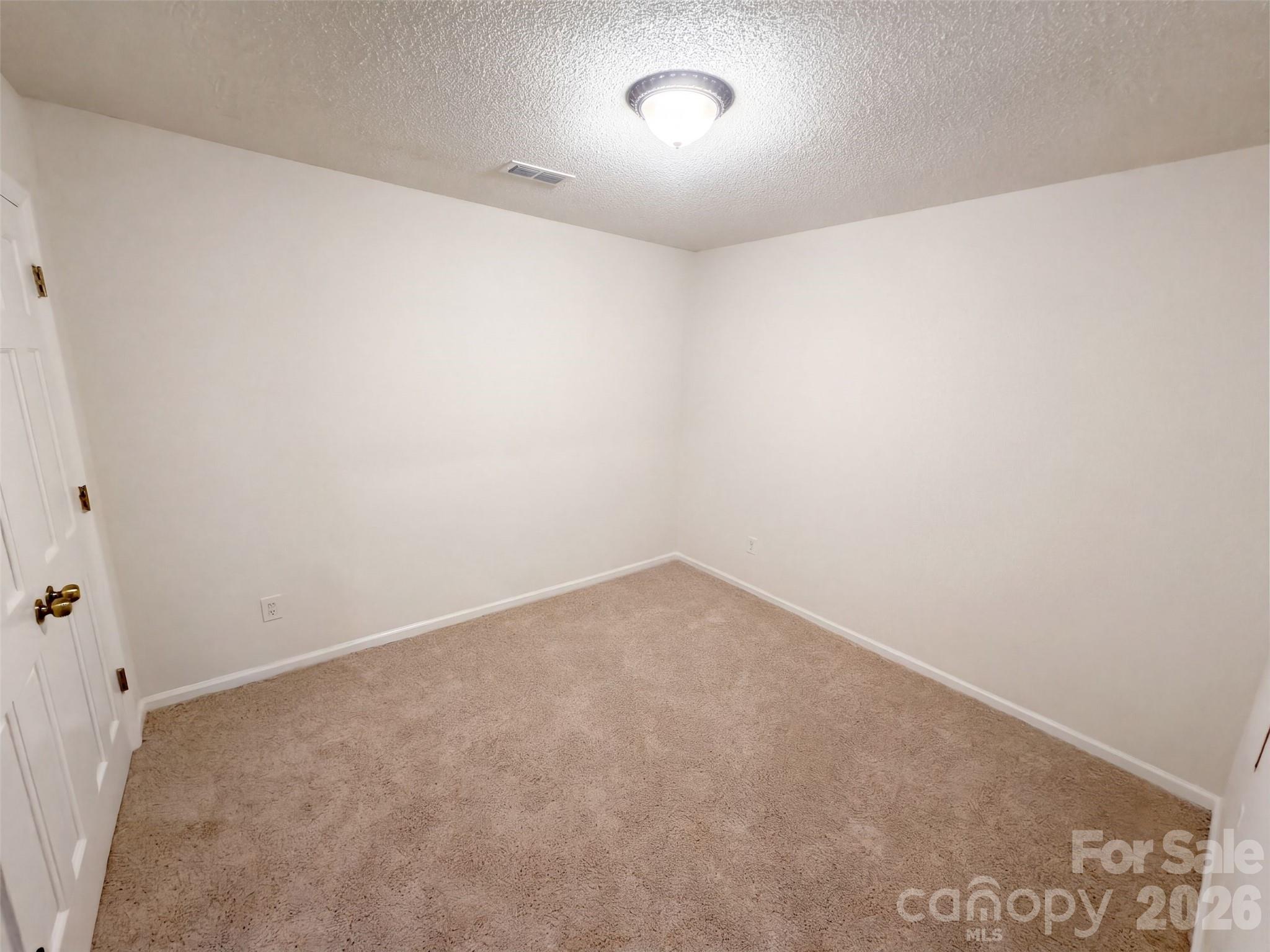 3705 Griffith Road Property Photo 15