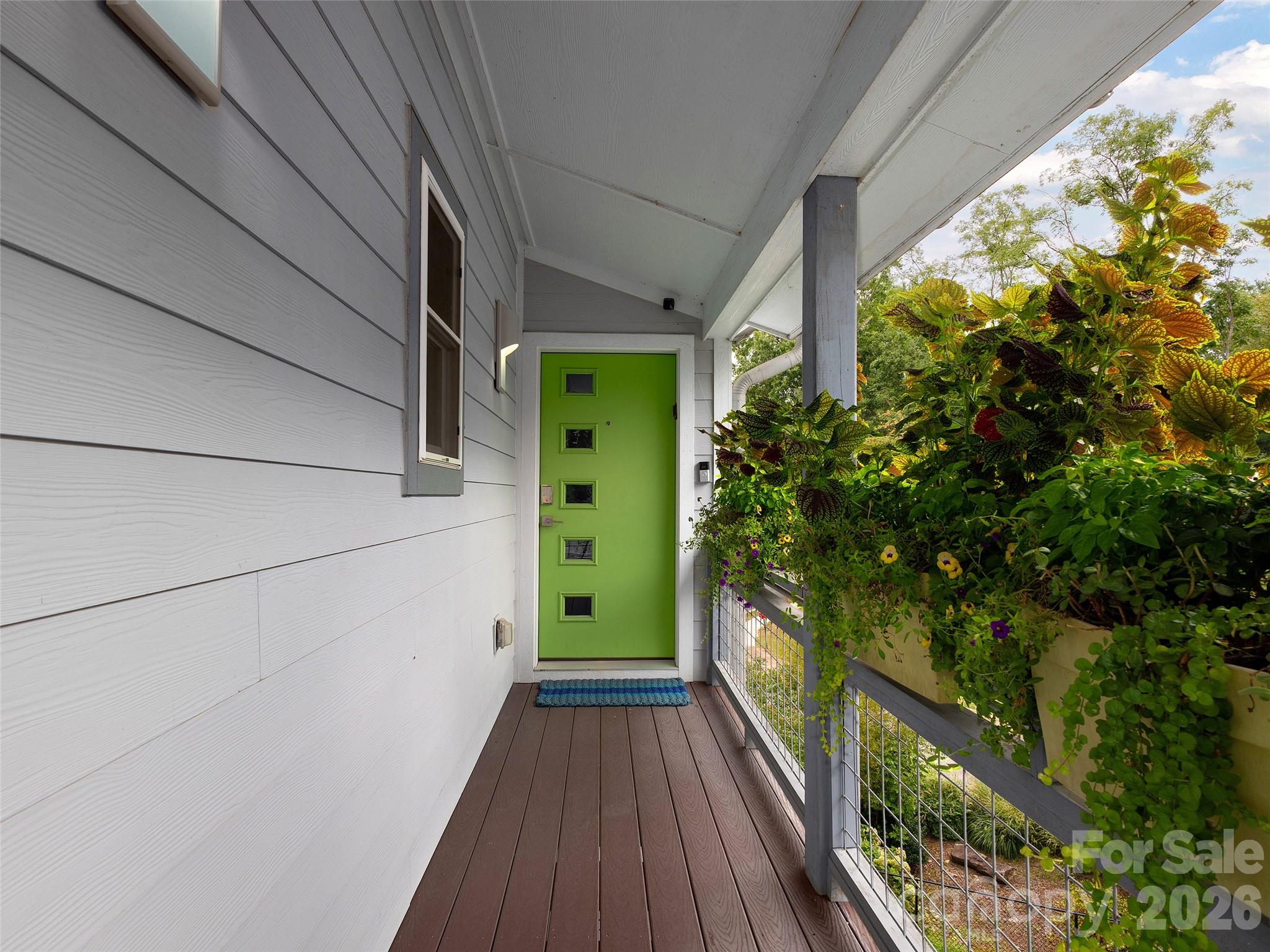 10 Birdhouse Row Property Photo 4