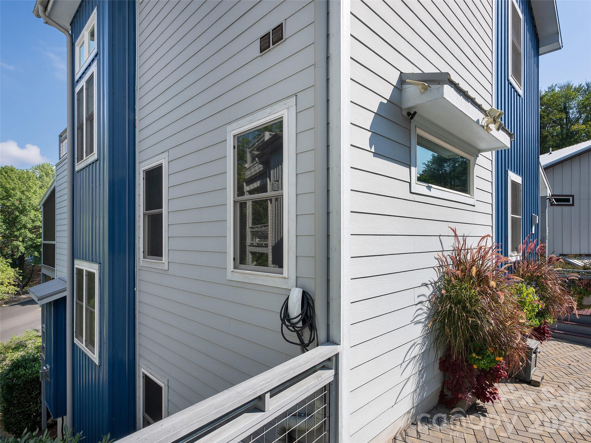10 Birdhouse Row Property Photo 38