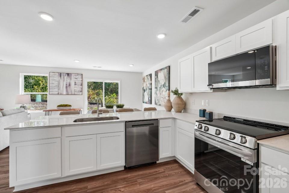104 Weller Lane Property Photo 8