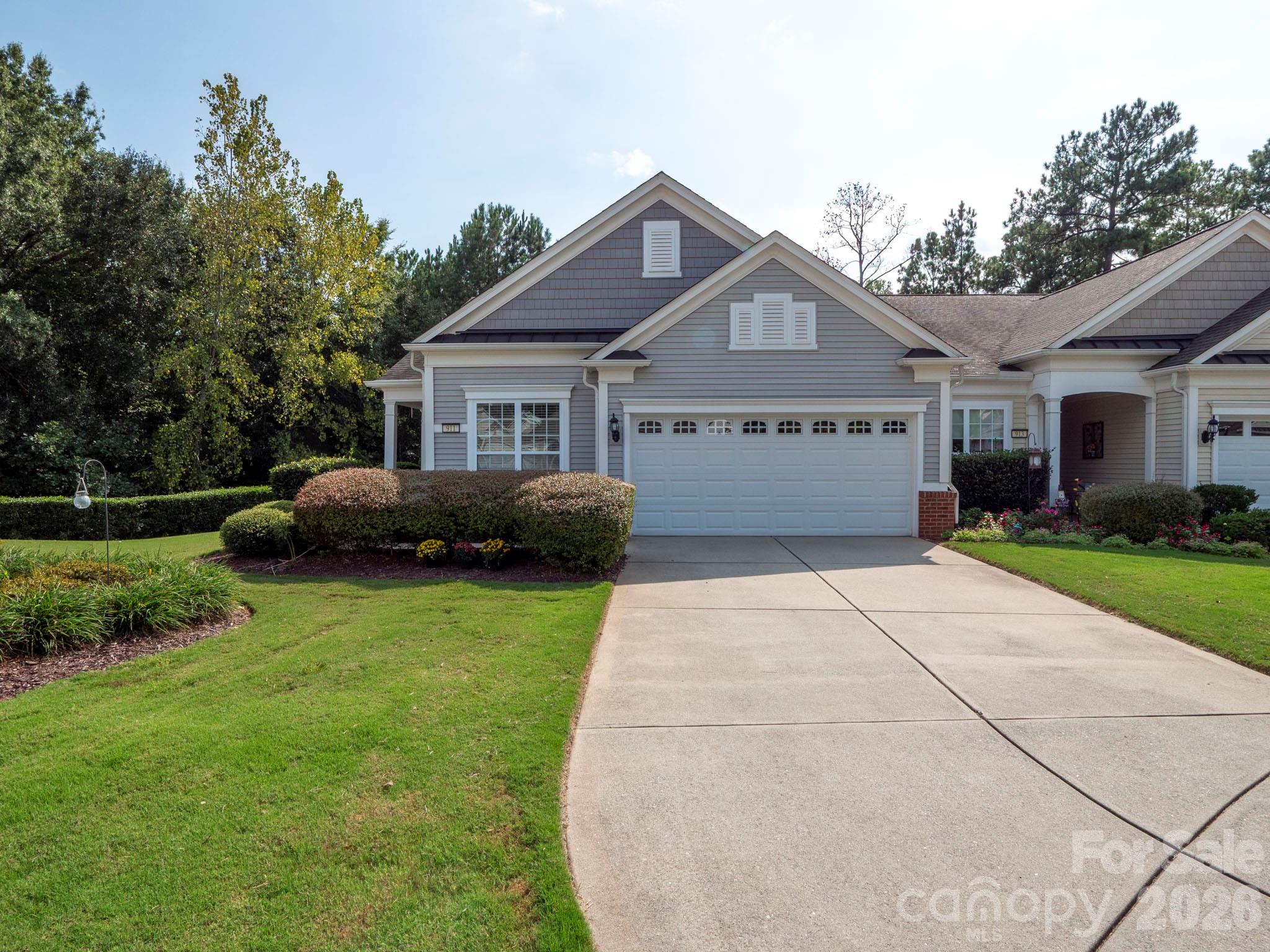 911 Lily Magnolia Court Property Photo 1