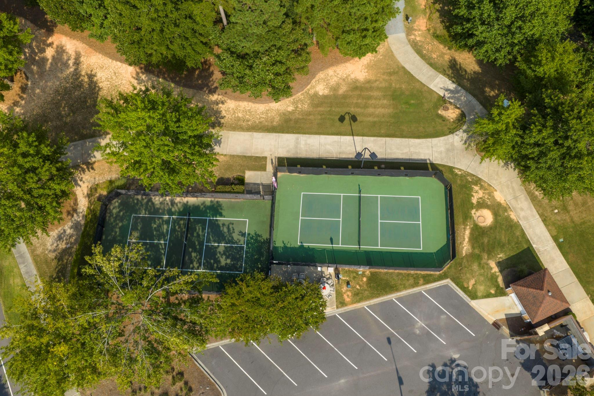 911 Lily Magnolia Court Property Photo 34