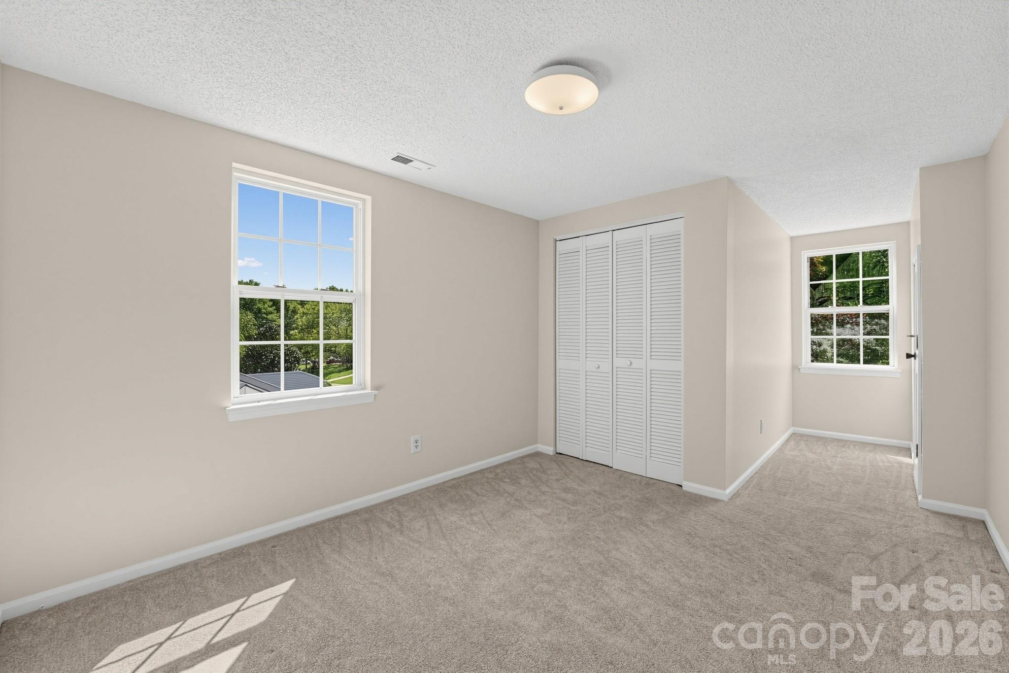 6240 Round Hill Road Property Photo 14