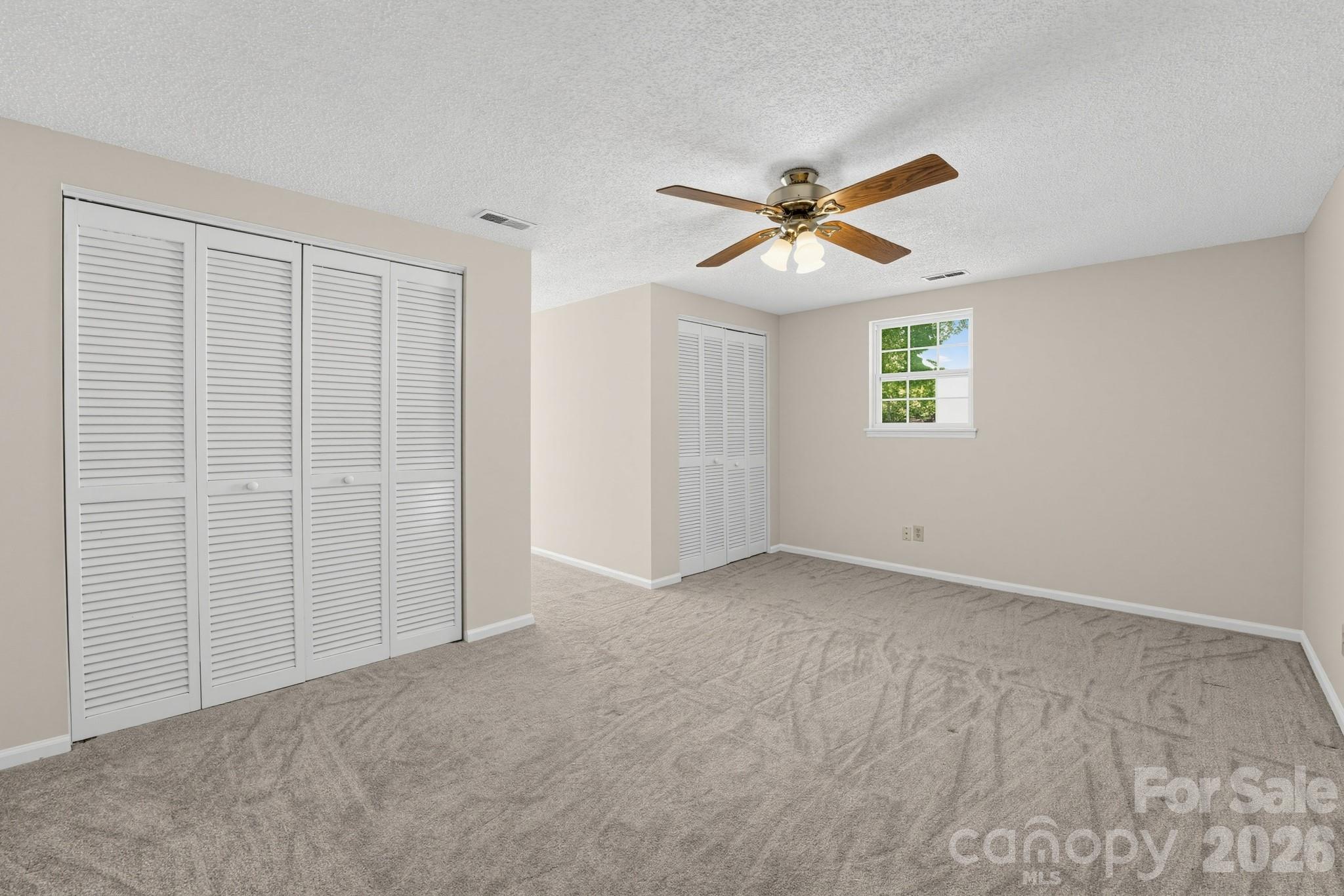 6240 Round Hill Road Property Photo 15