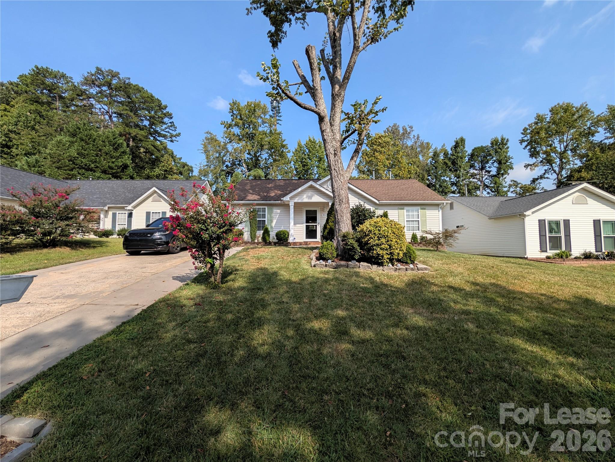 3017 Lynworth Place Property Photo 1