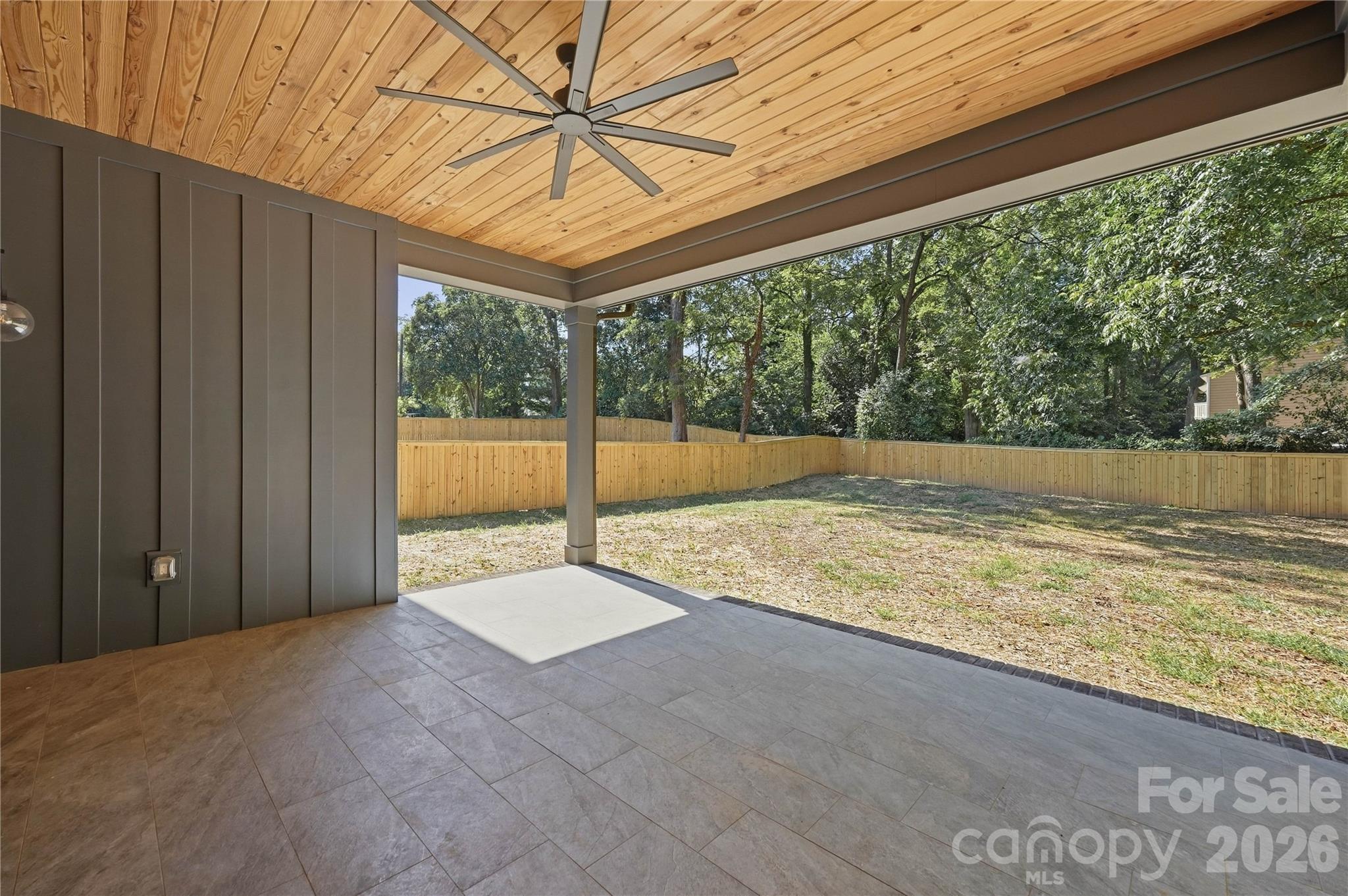 1433 N Sharon Amity Road Property Photo 25