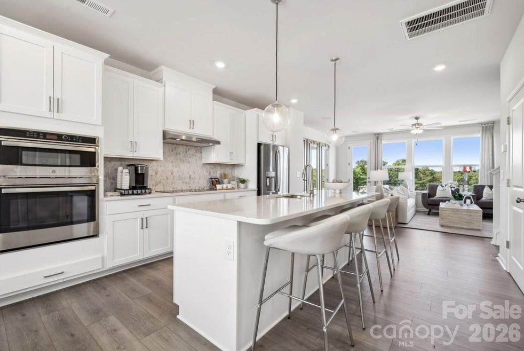 2025 Hawksworth Lane Property Photo 15