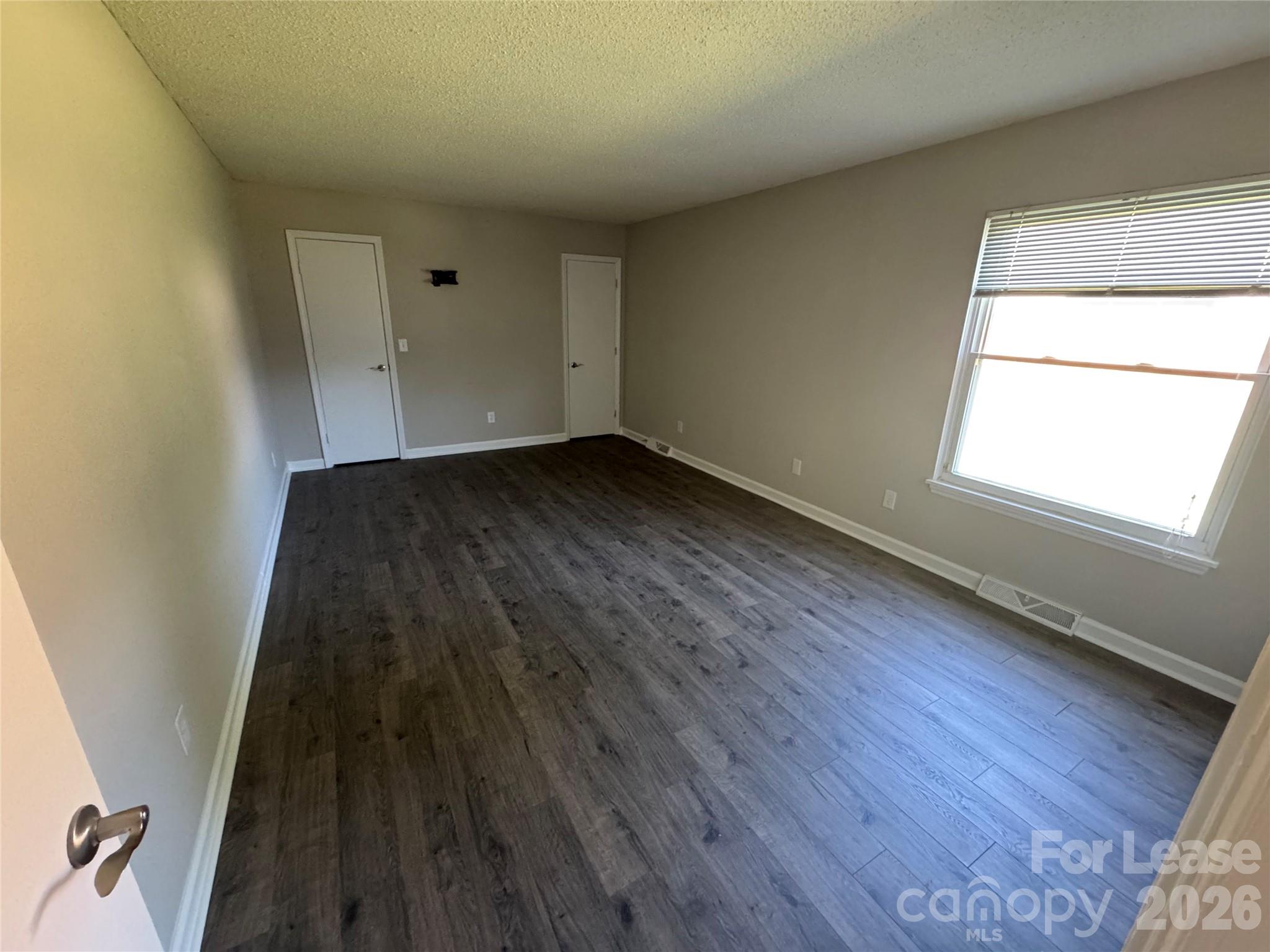 708 Langtree Road Property Photo 4