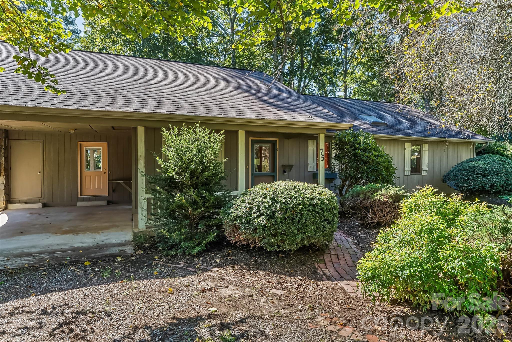75 Bluebird Lane Property Photo 2