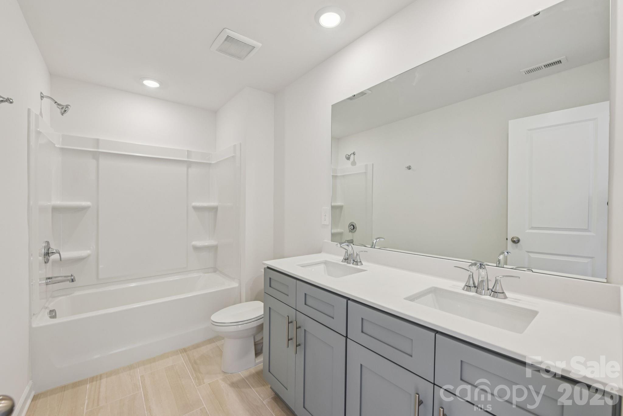 137 Frontiersman Drive Property Photo 13