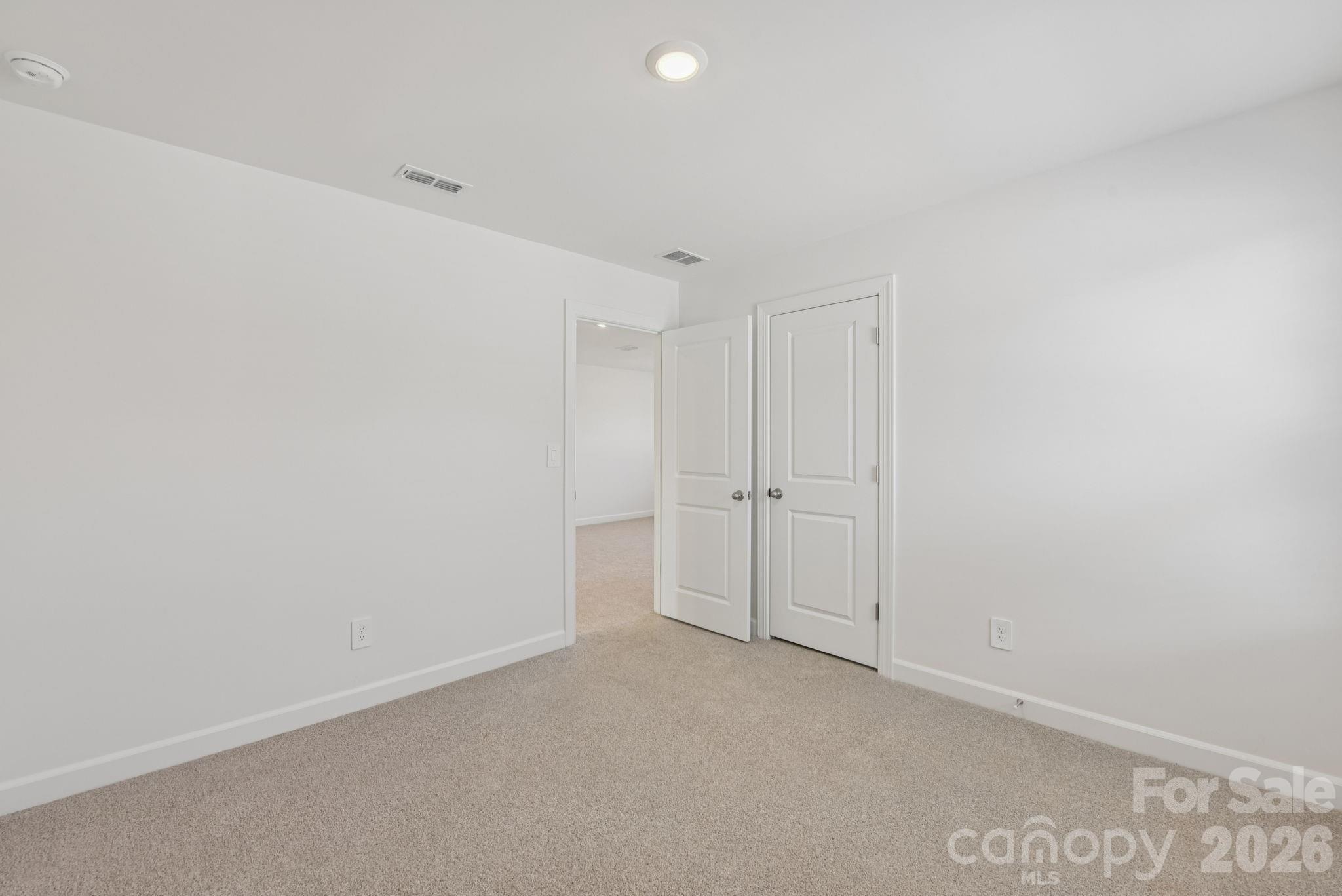 137 Frontiersman Drive Property Photo 16