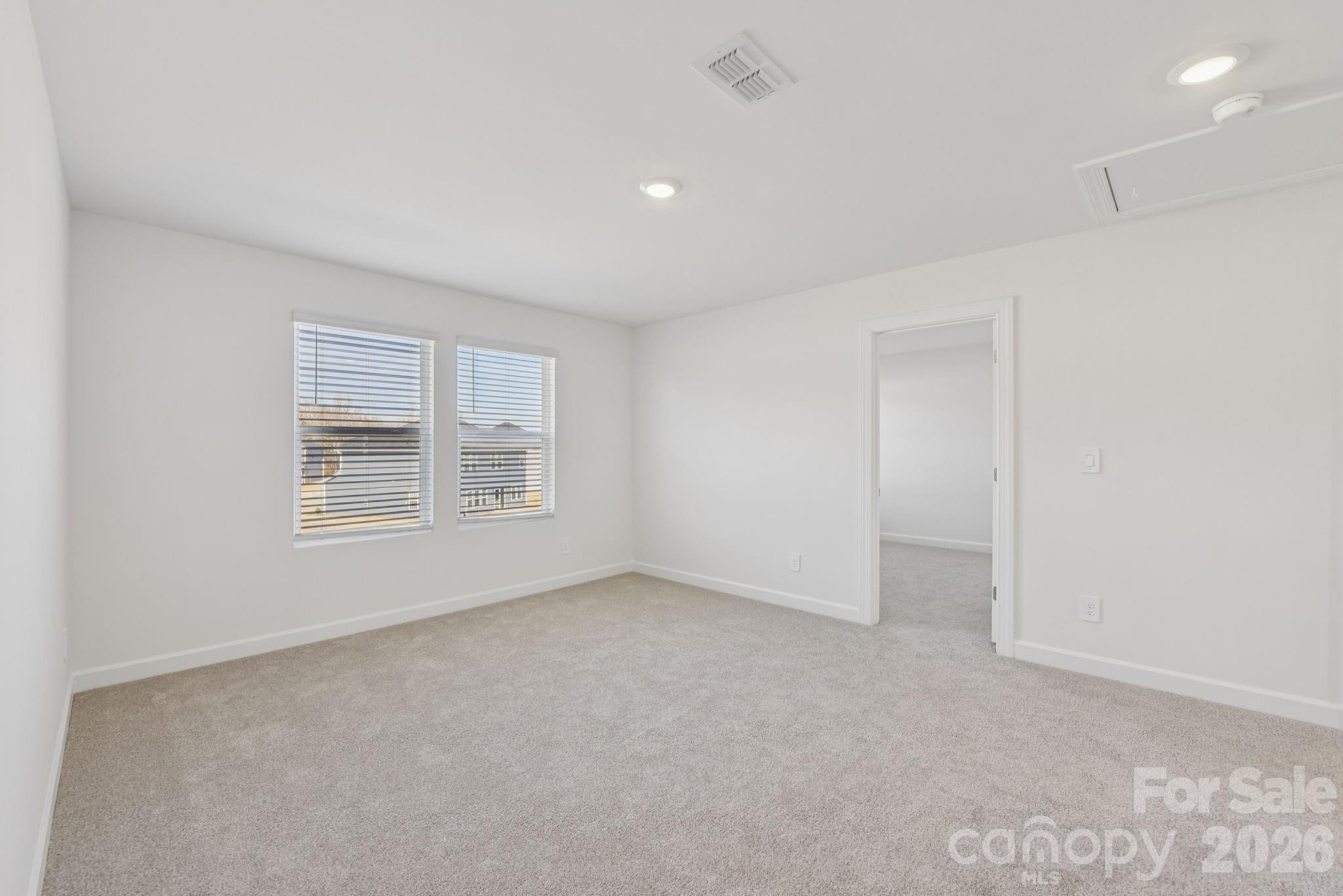 137 Frontiersman Drive Property Photo 18