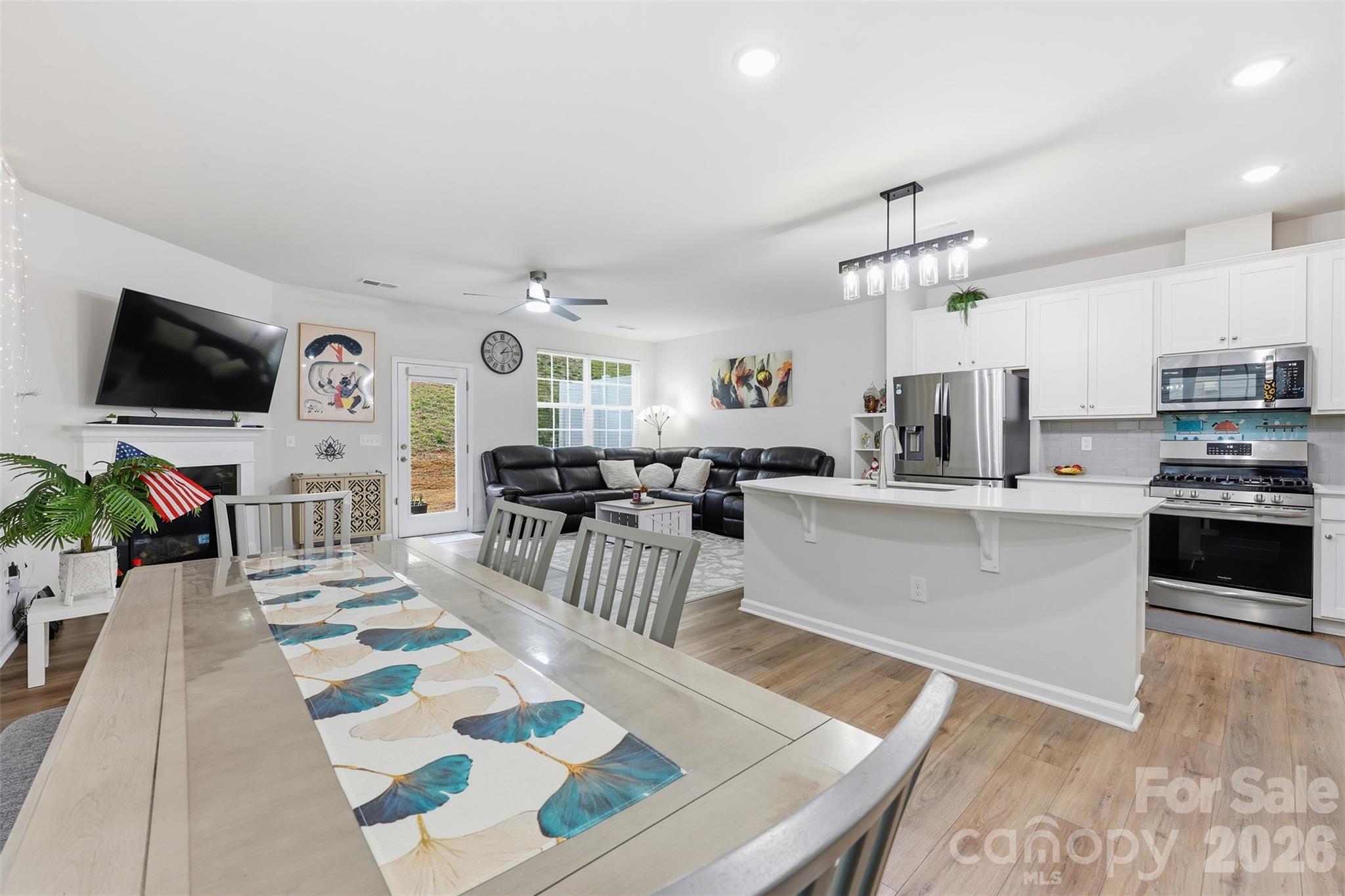 6029 Chelsea Oaks Ridge Property Photo 4