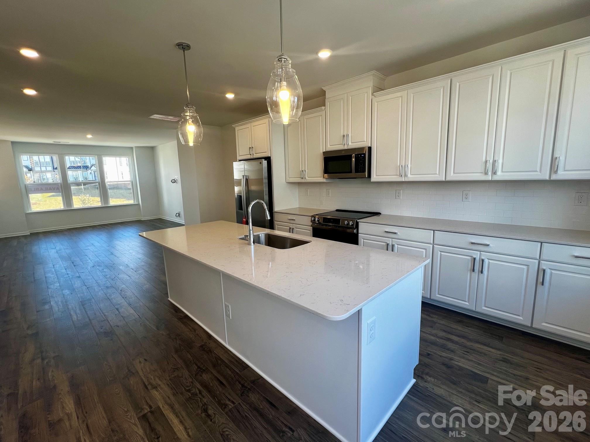 2021 Hawksworth Lane Property Photo 1