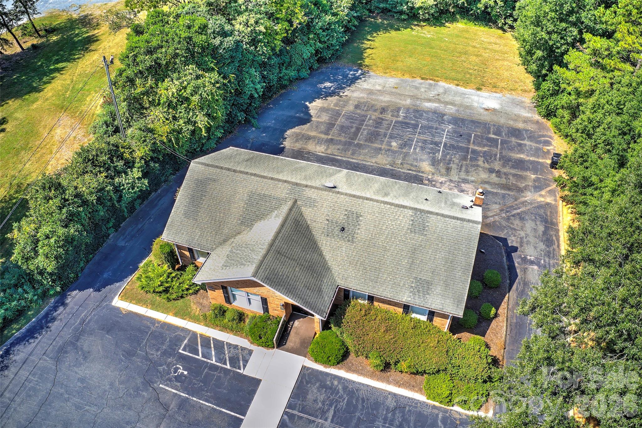 1907 Concord Avenue Property Photo 3