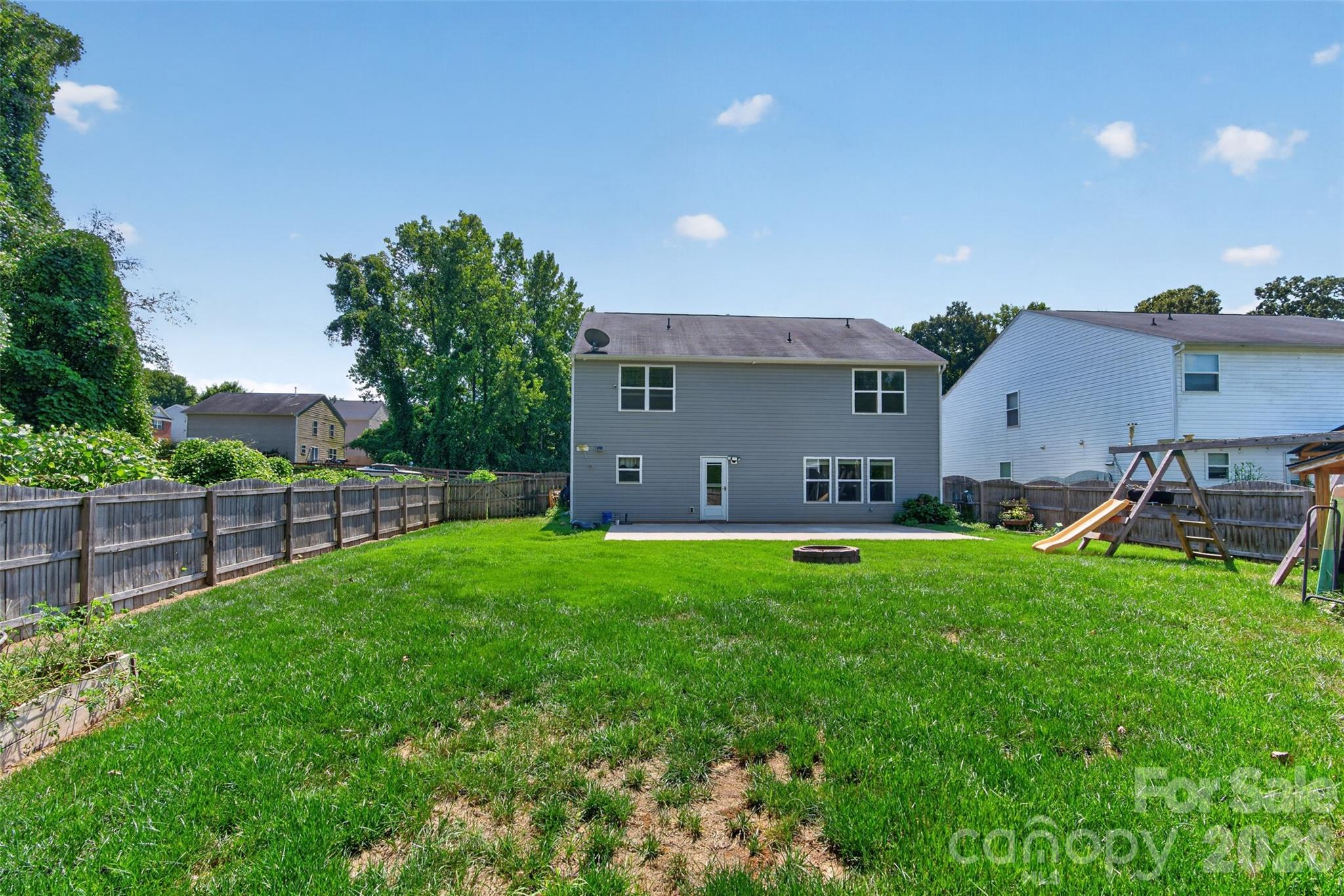 1200 Catawba Run Property Photo 2