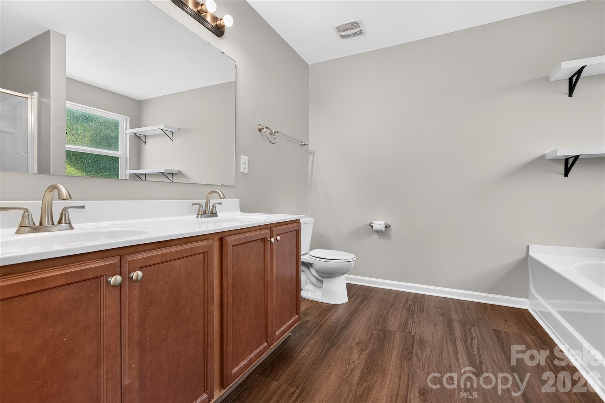 1200 Catawba Run Property Photo 23