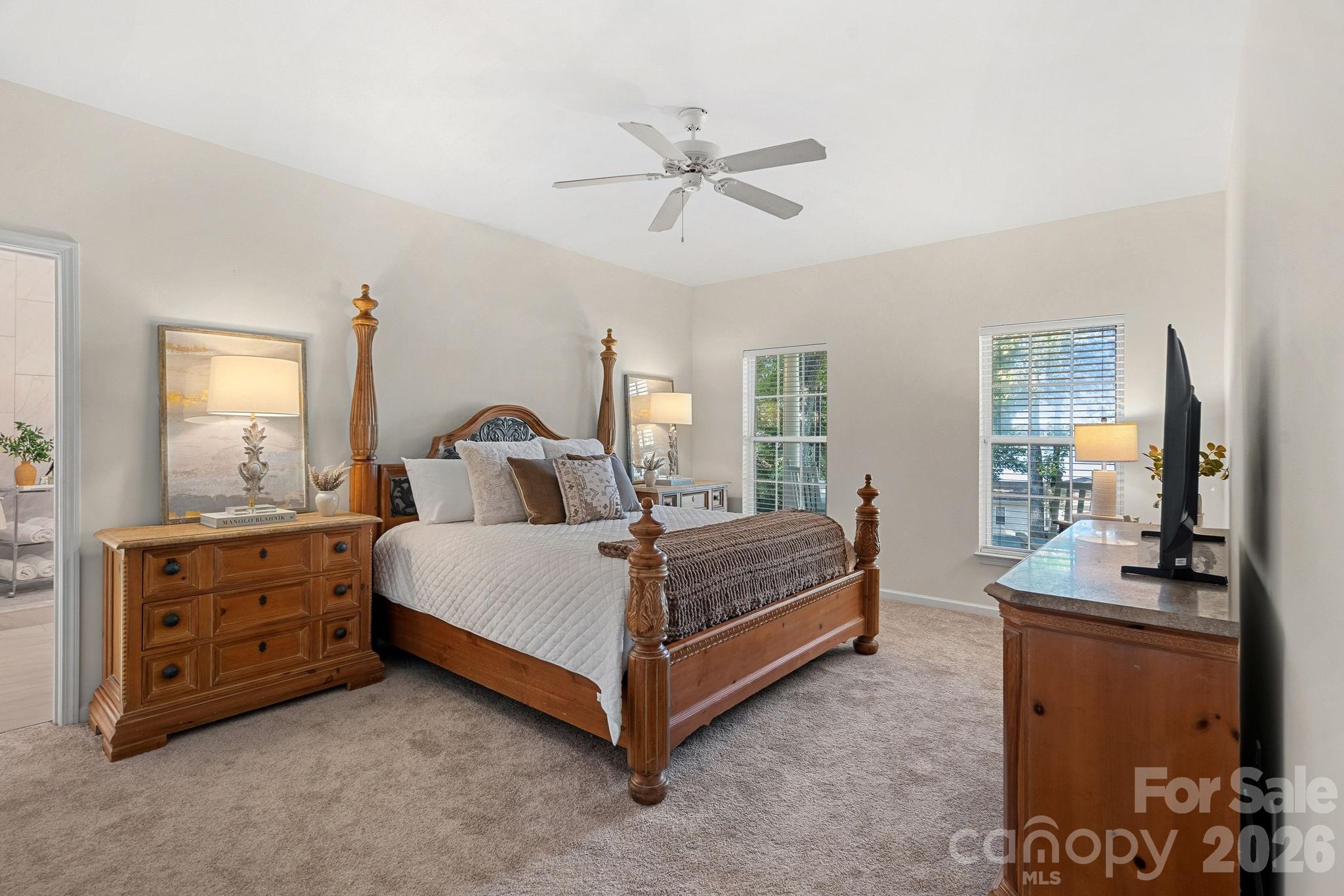 390 Robinson Road Property Photo 13