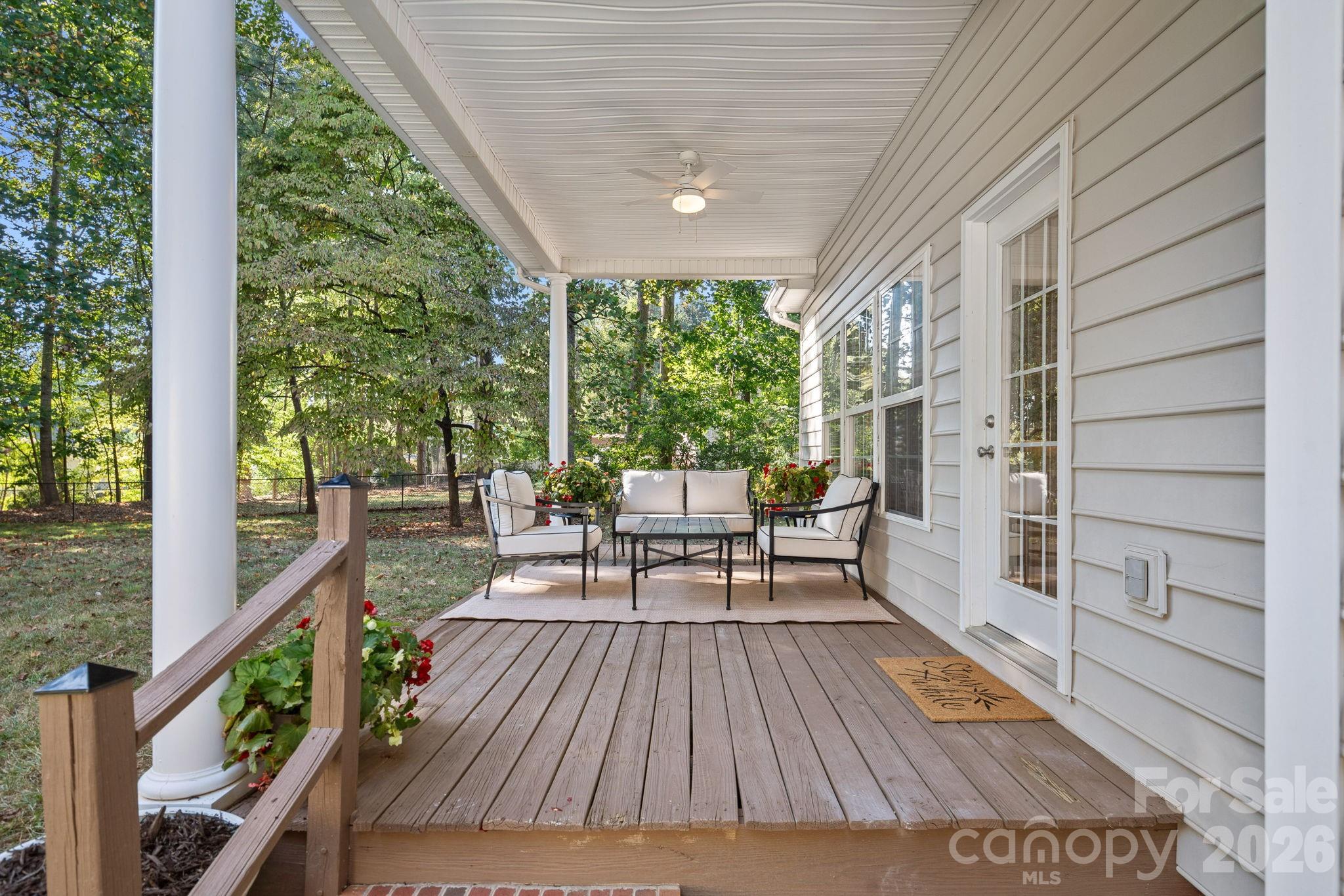 390 Robinson Road Property Photo 28