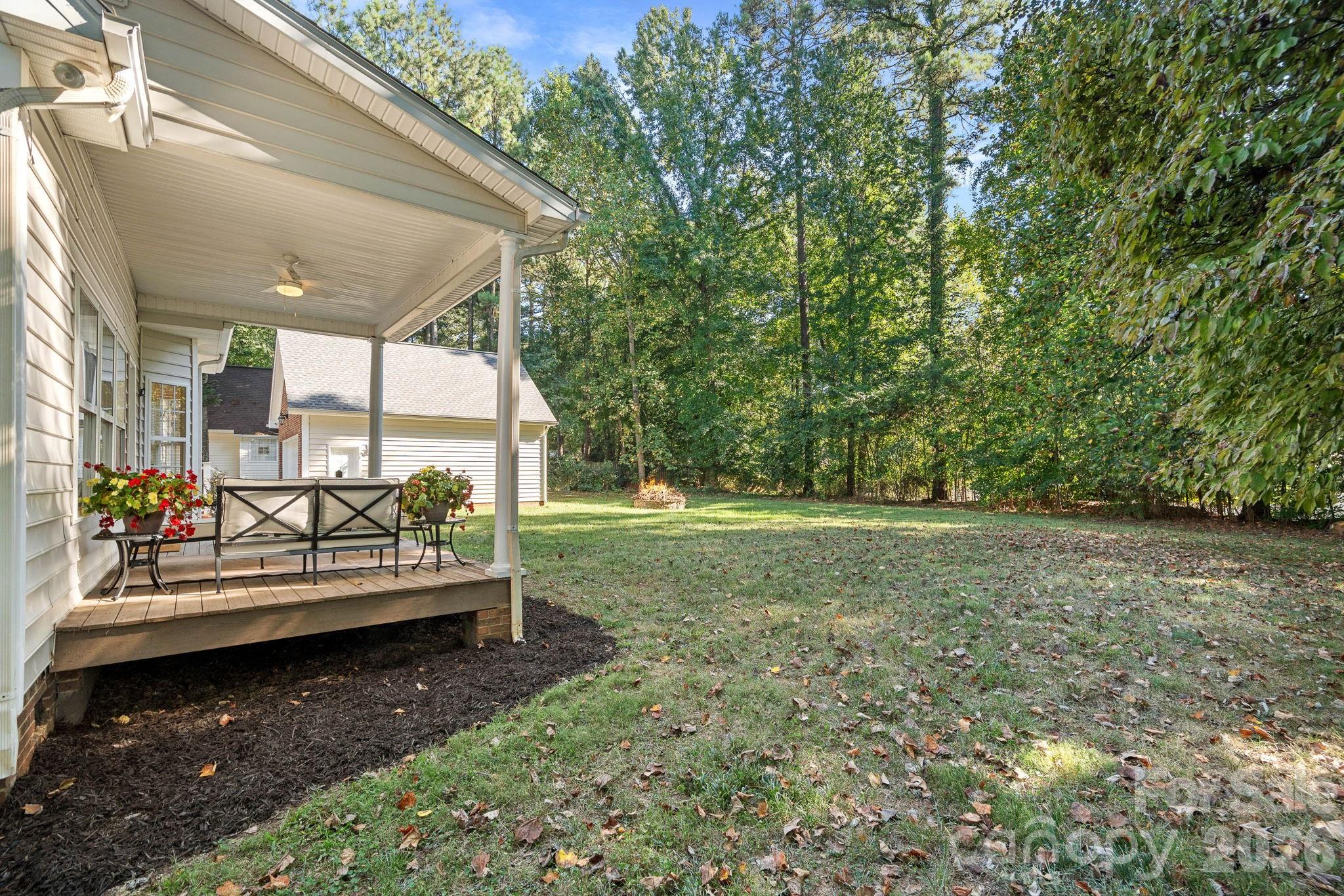 390 Robinson Road Property Photo 31
