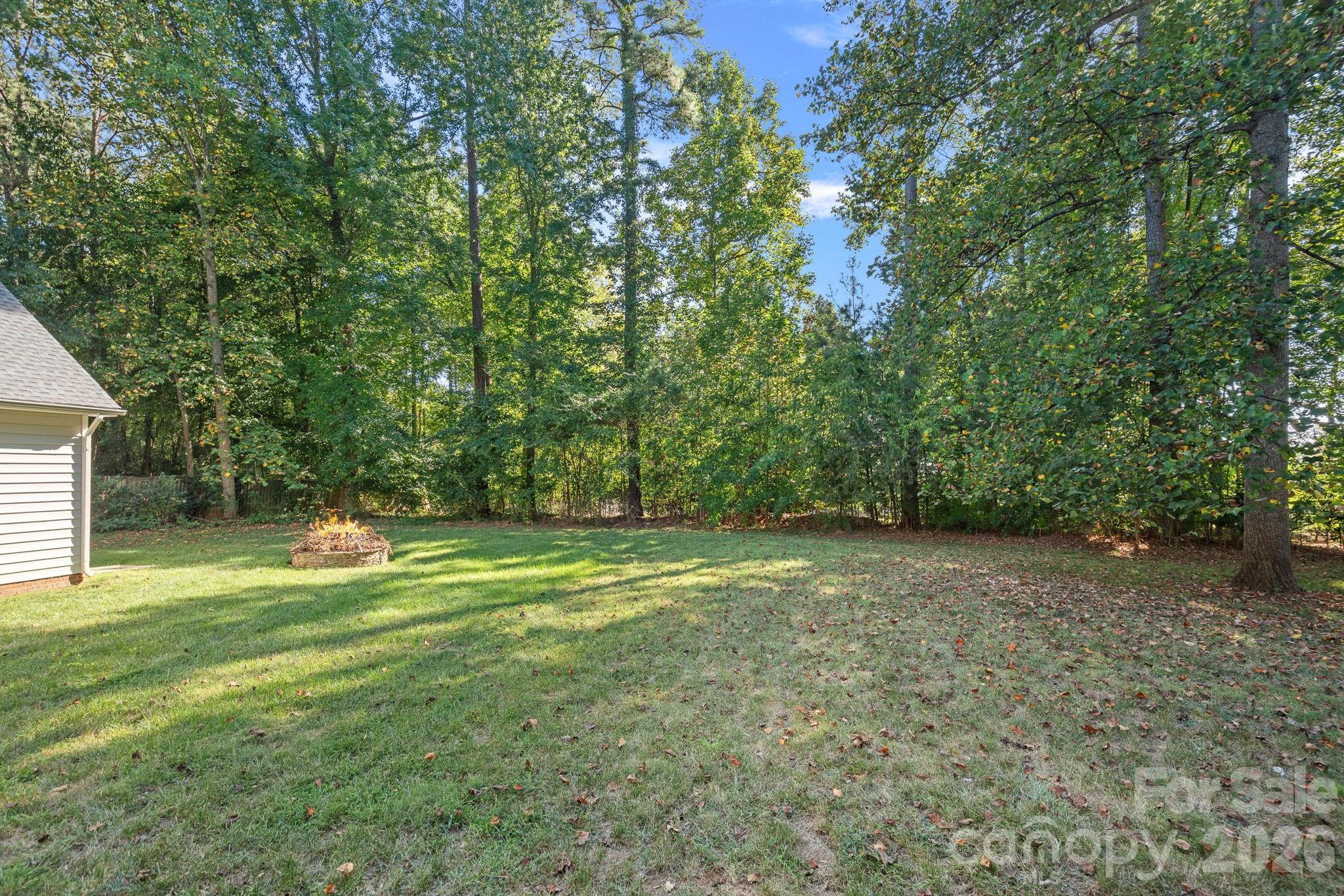 390 Robinson Road Property Photo 33