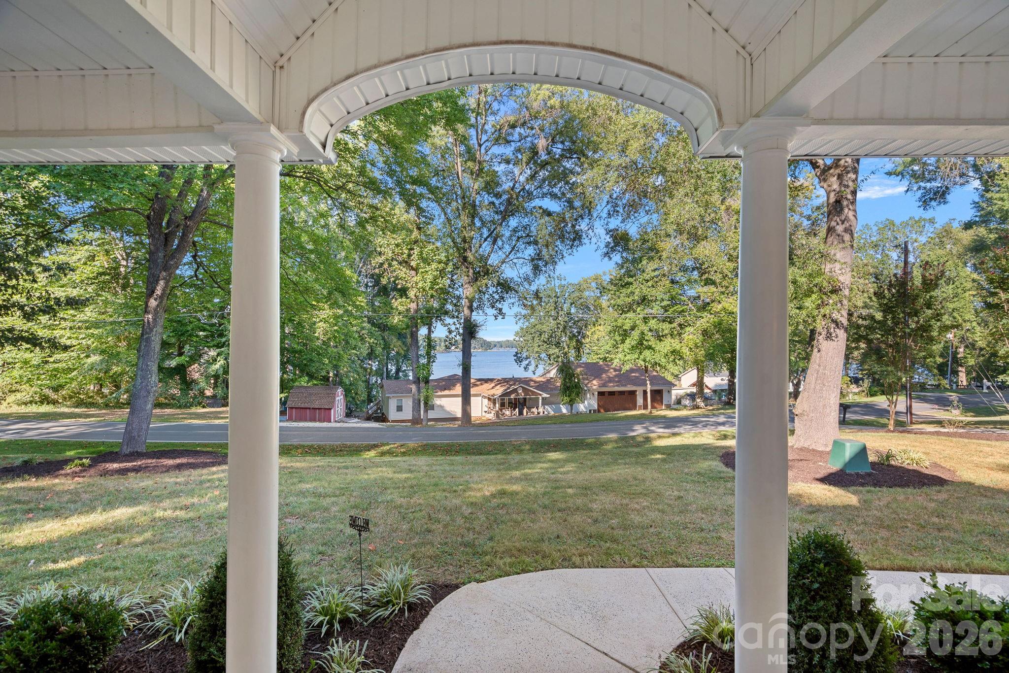 390 Robinson Road Property Photo 37
