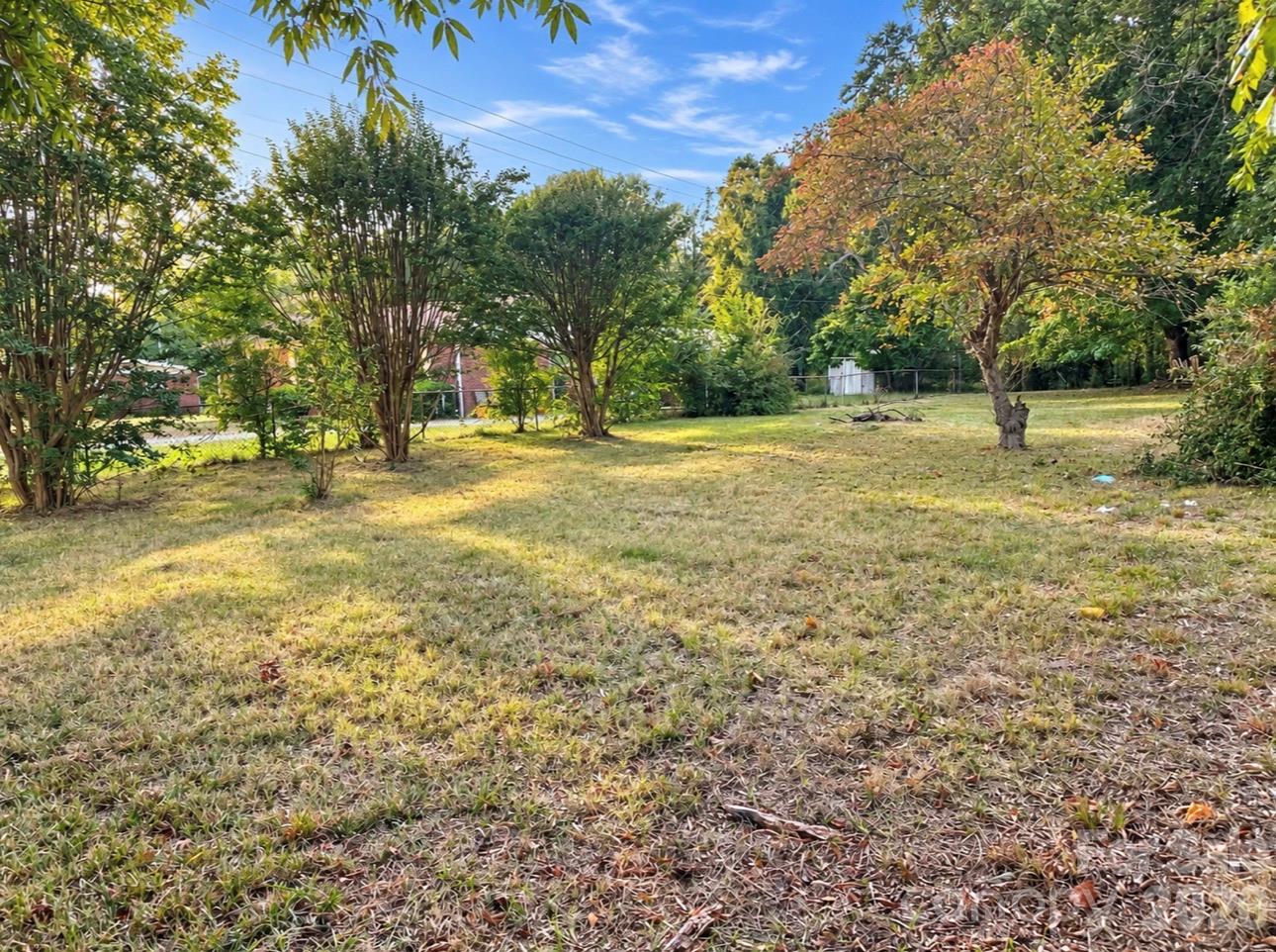 1929 Grace Lane Property Photo 2