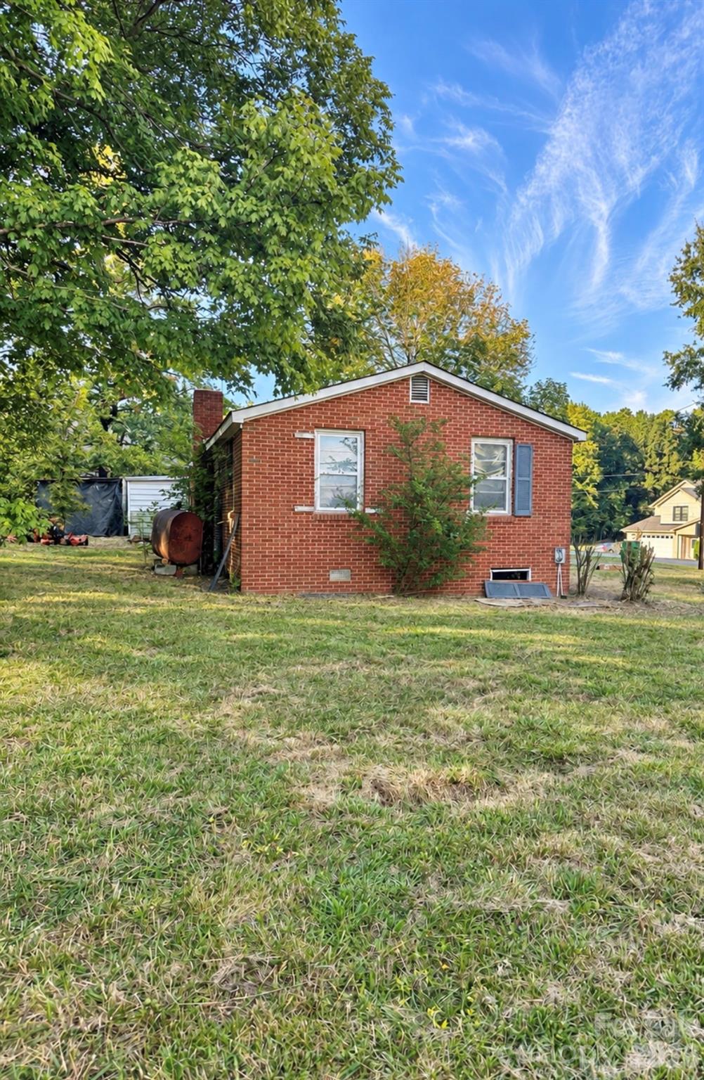 1929 Grace Lane Property Photo 4