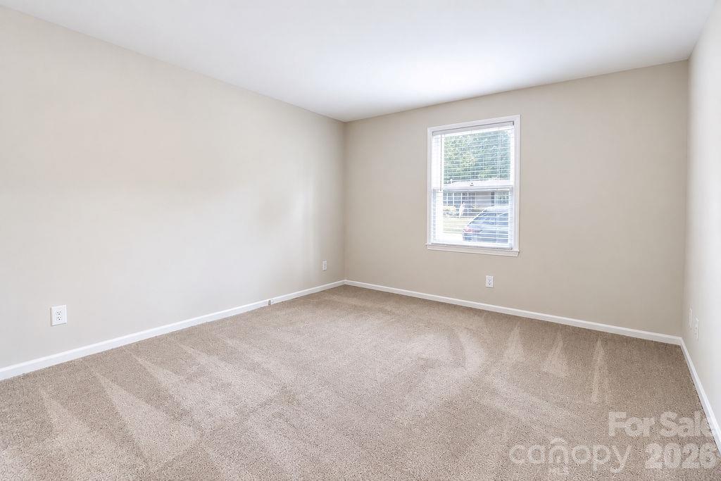 2102 S Main Street Property Photo 11