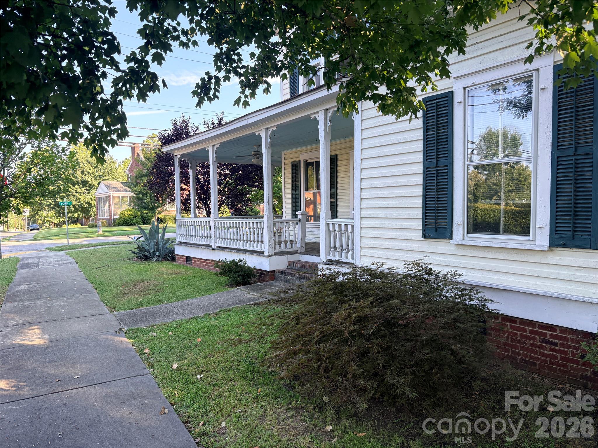 123 York Street Property Photo 2
