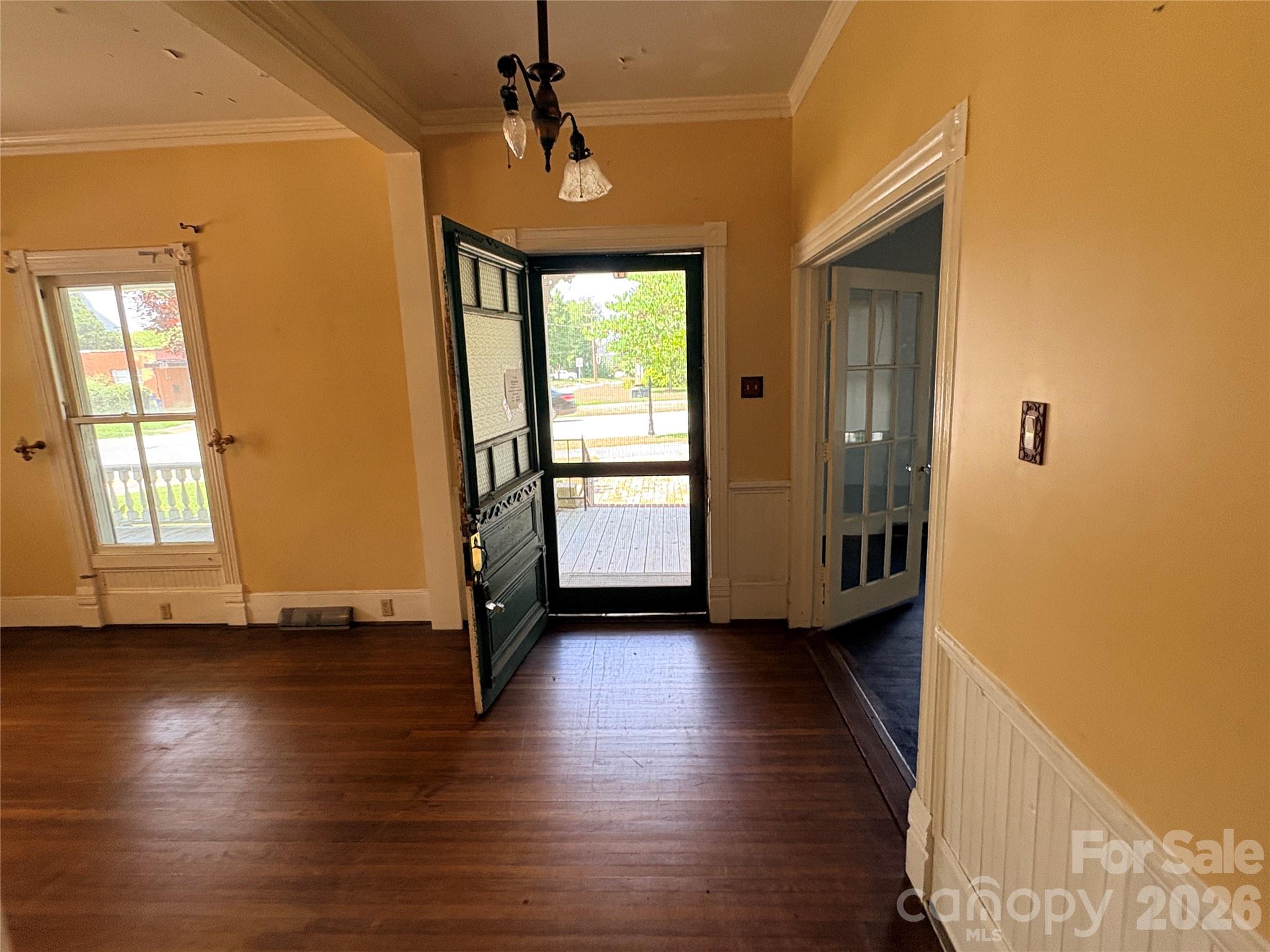 123 York Street Property Photo 4