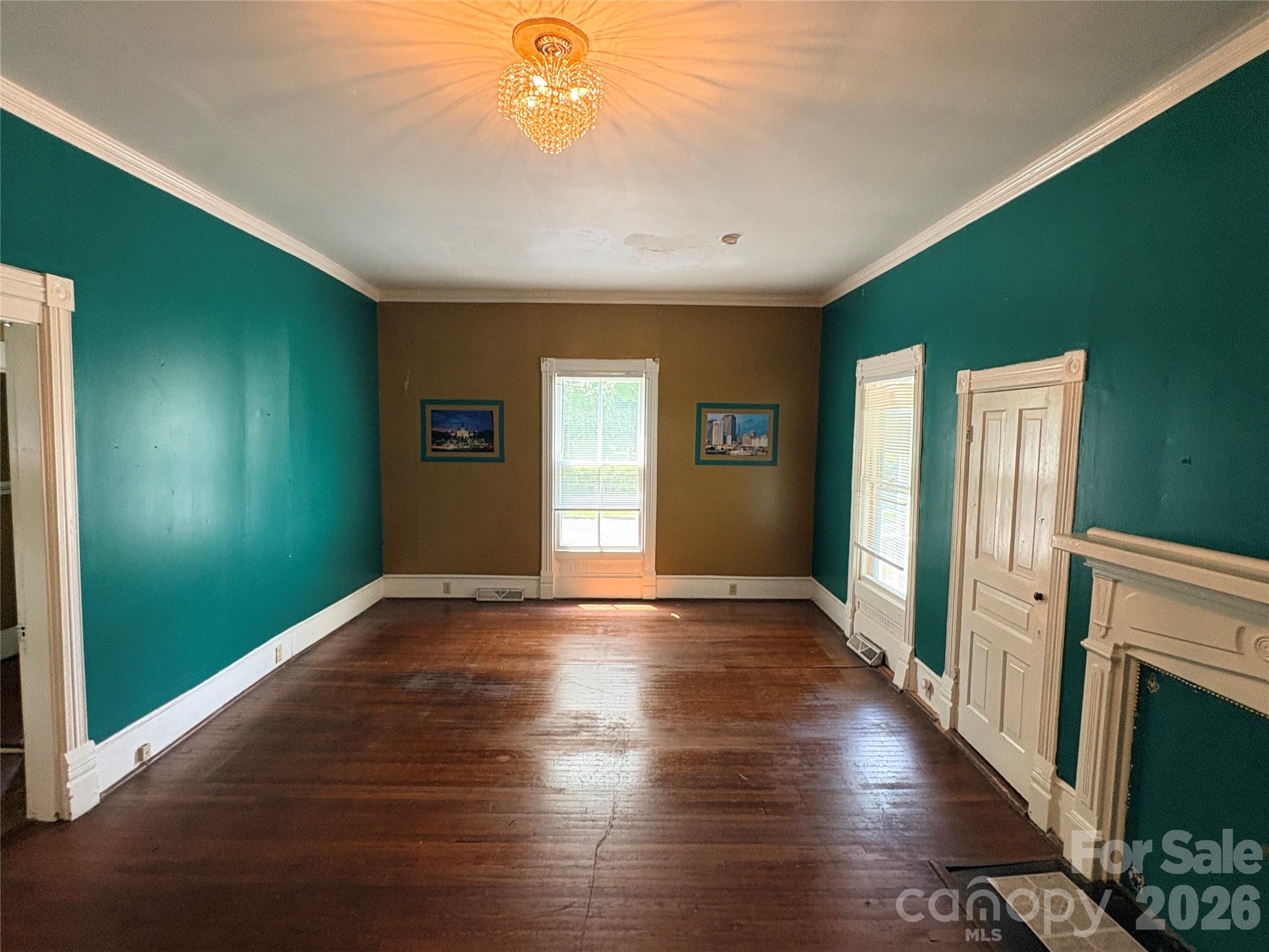 123 York Street Property Photo 8