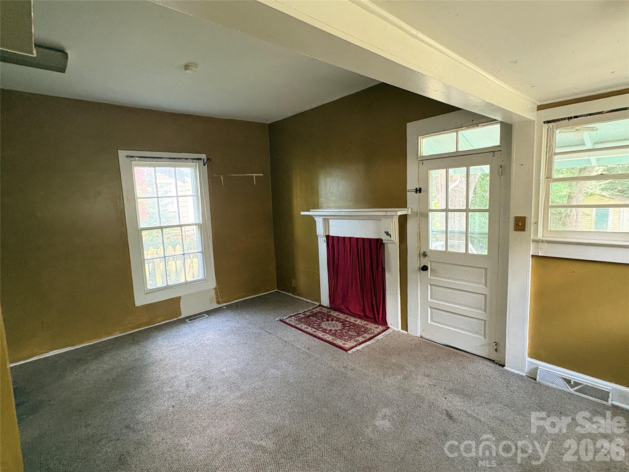 123 York Street Property Photo 10
