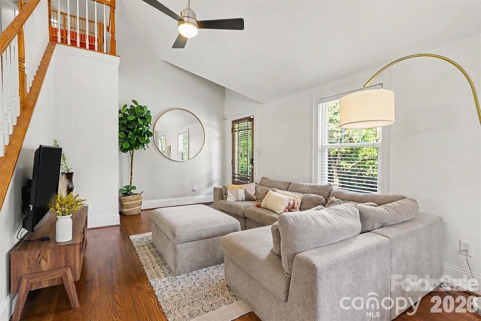 1013 Spruce Street Property Photo 2