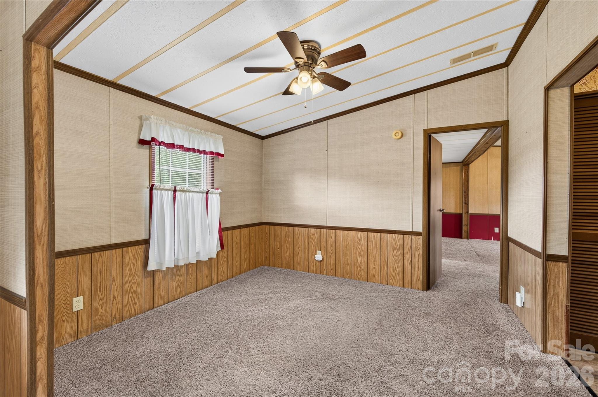 2468 Old Mountain Road Property Photo 9