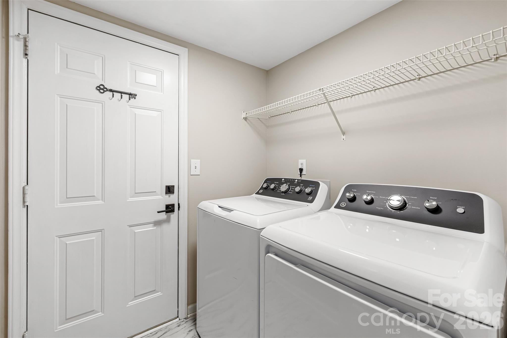 6818 Millingden Court Property Photo 16