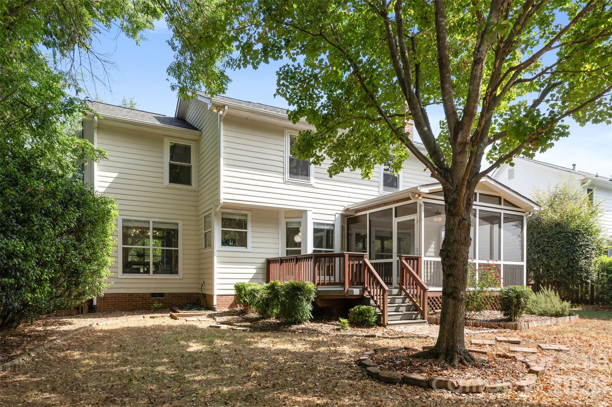 6818 Millingden Court Property Photo 32