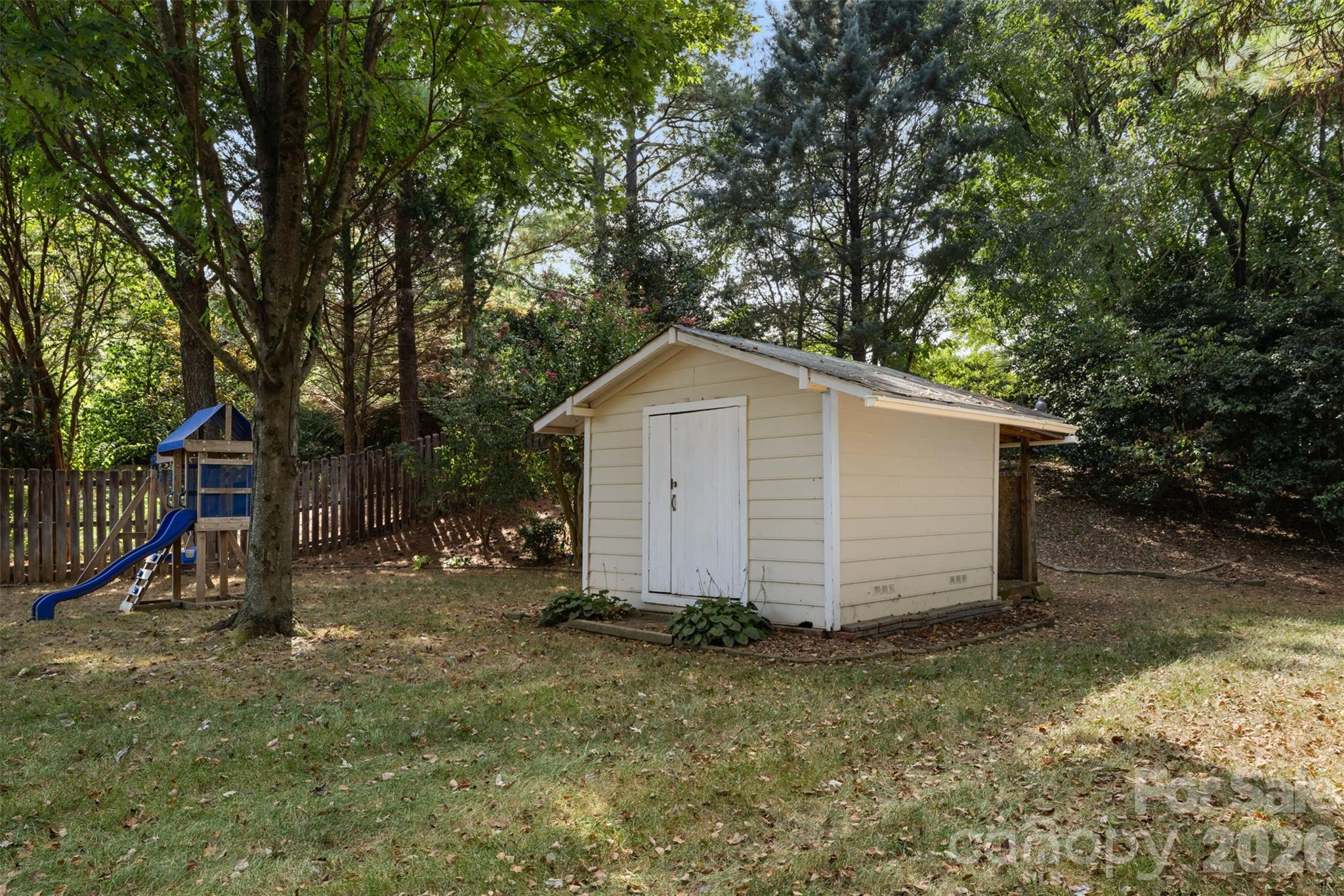 6818 Millingden Court Property Photo 33