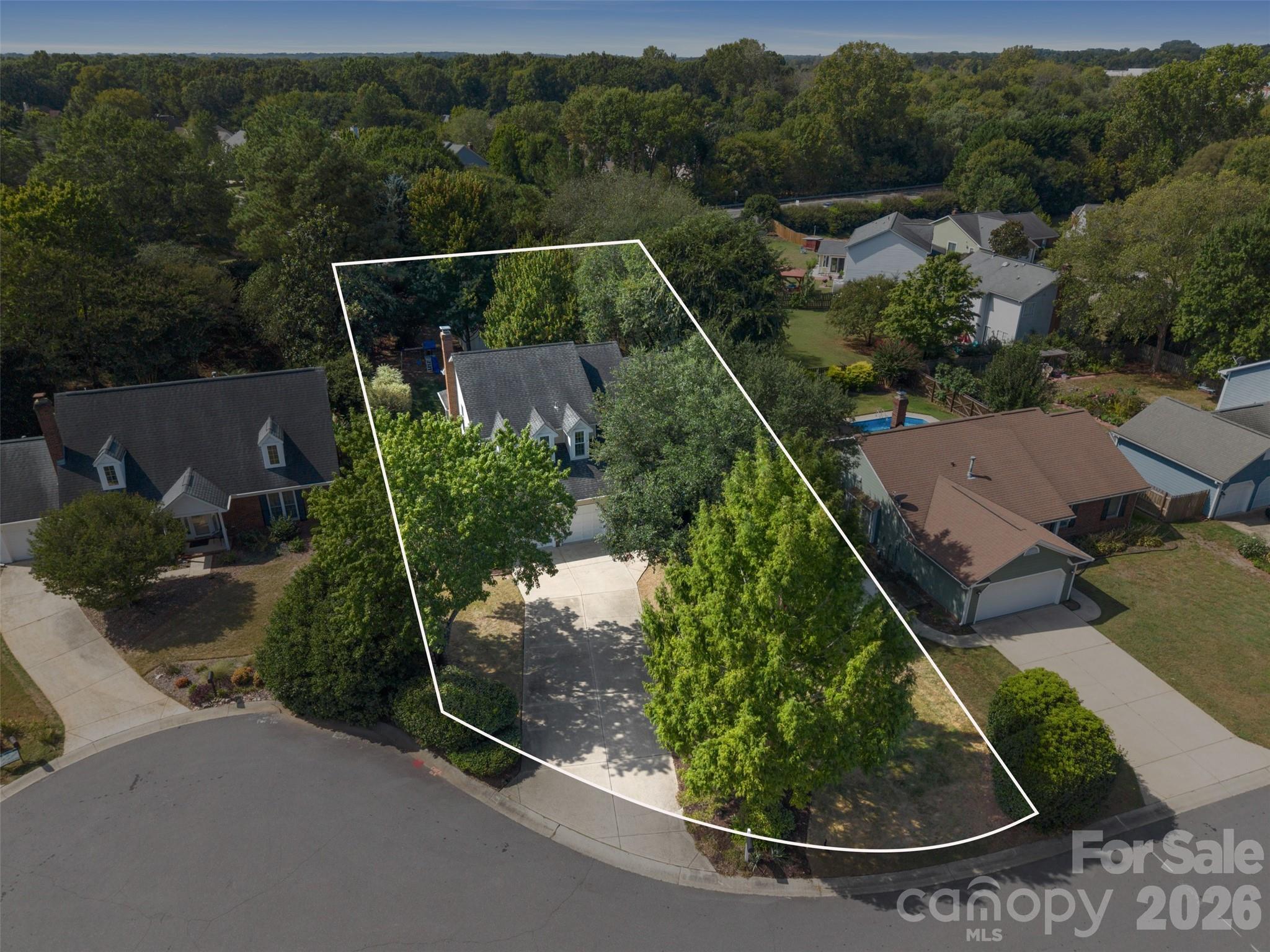6818 Millingden Court Property Photo 36