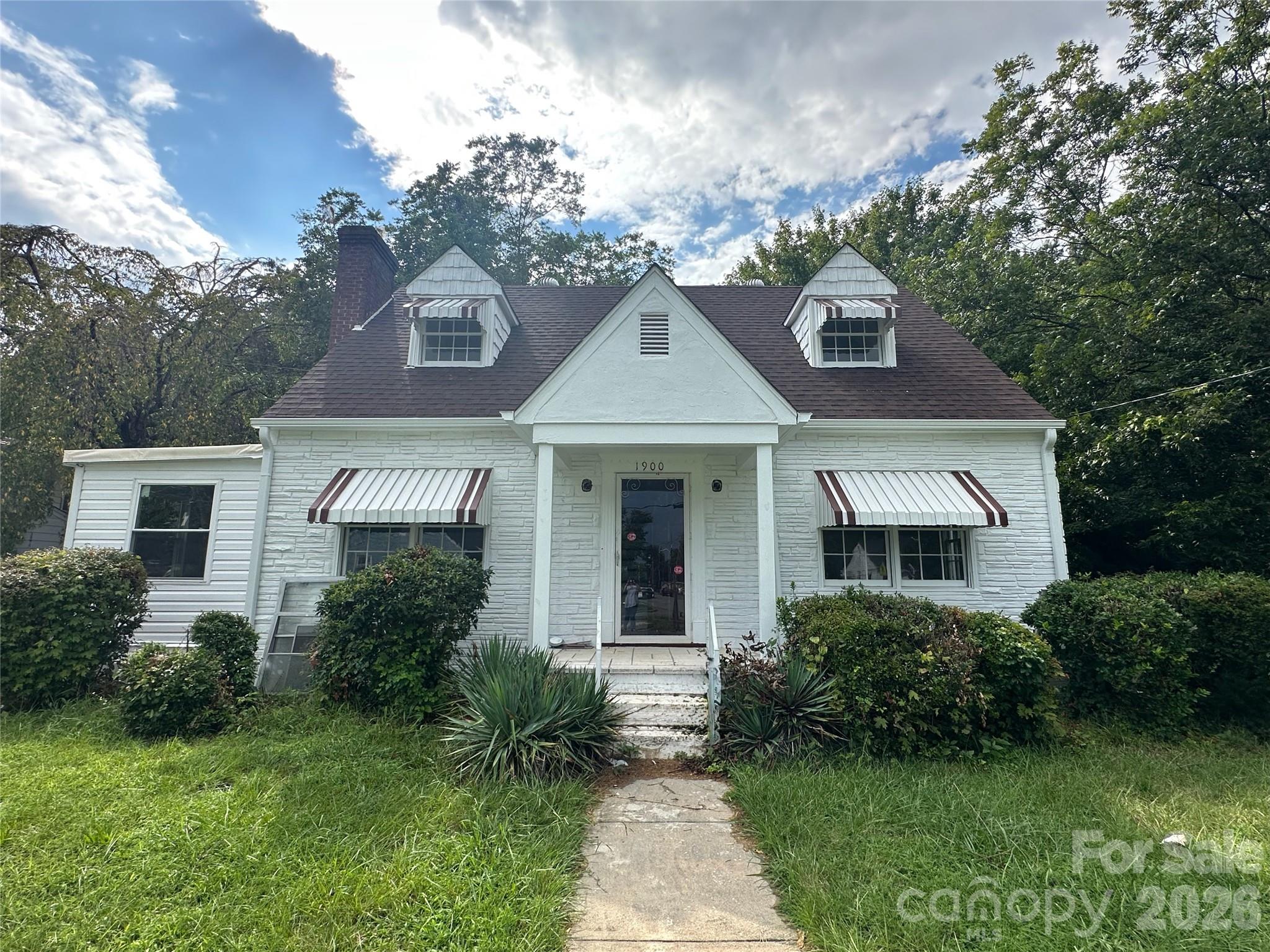 1900 Peachtree Street Property Photo 1