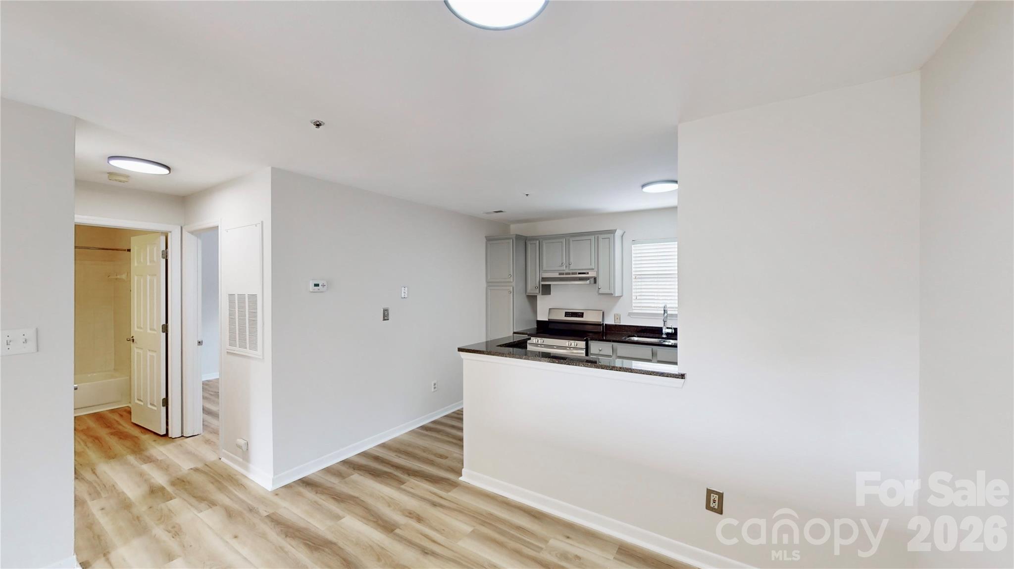 525 Olmsted Park Place M Property Photo 11